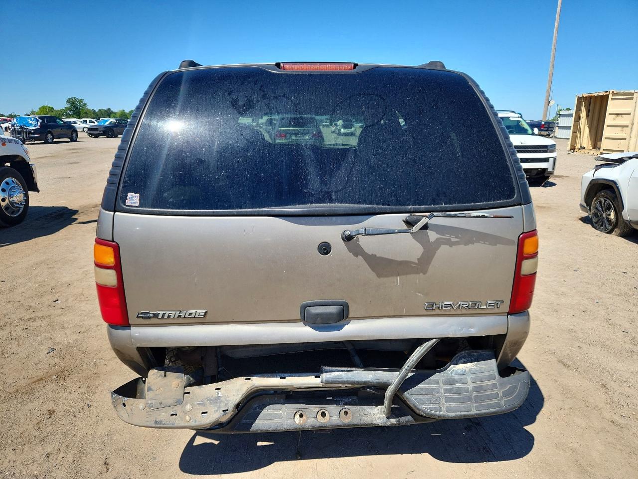 2003 Chevrolet Tahoe C1500 Tan vin: 1GNEC13V83R139617
