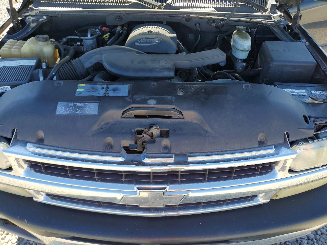 2004 Chevrolet Tahoe C1500 Black vin: 1GNEC13V84R297134