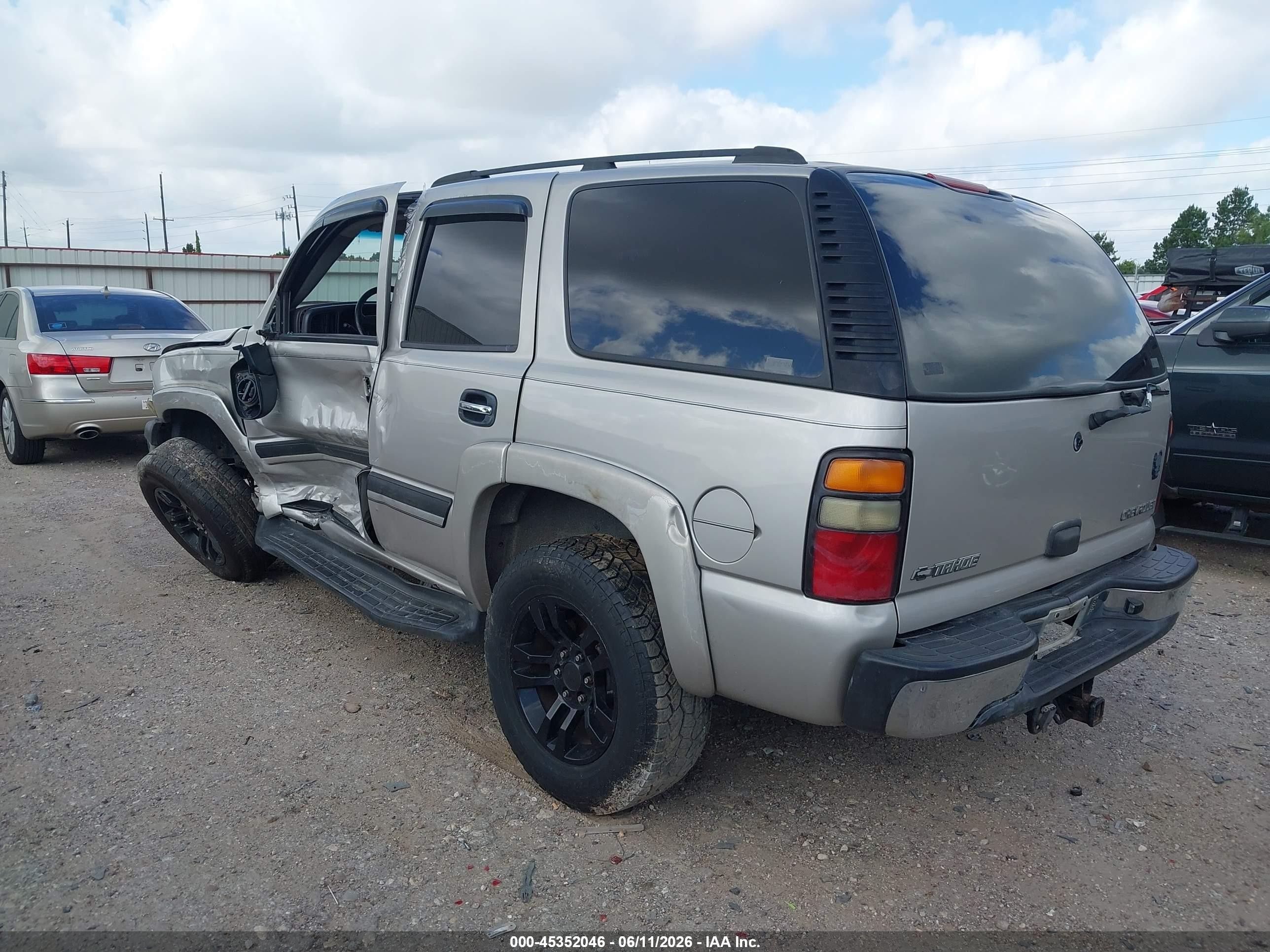 2004 Chevrolet Tahoe Ls Бежевый vin: 1GNEC13V84R316751
