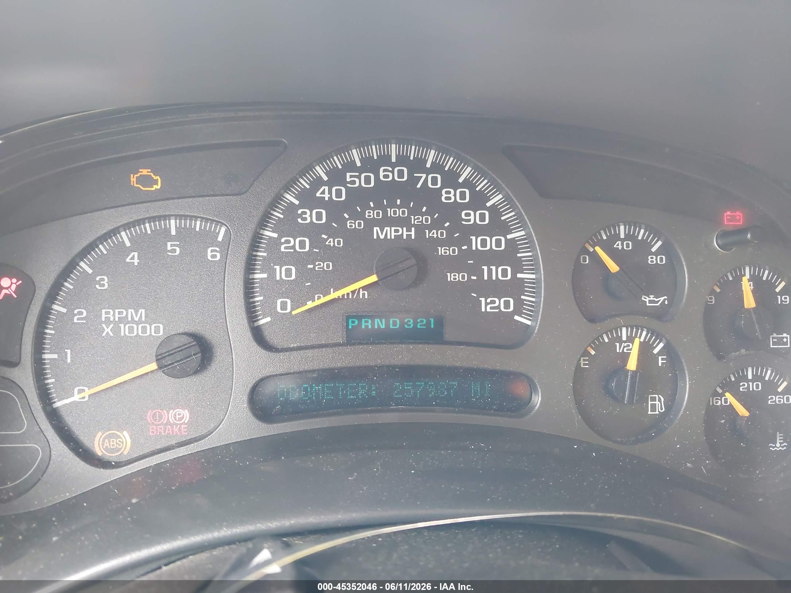 2004 Chevrolet Tahoe Ls Бежевый vin: 1GNEC13V84R316751