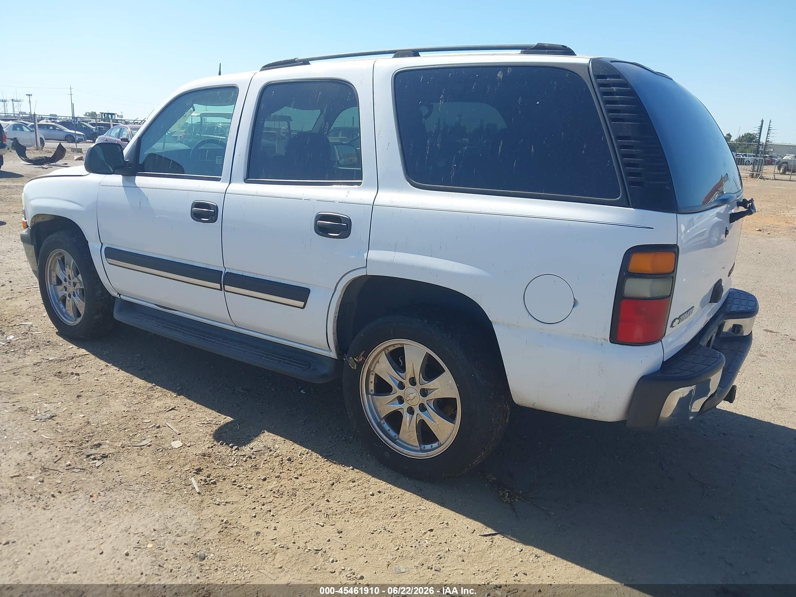 2005 Chevrolet Tahoe Ls White vin: 1GNEC13V85R176234