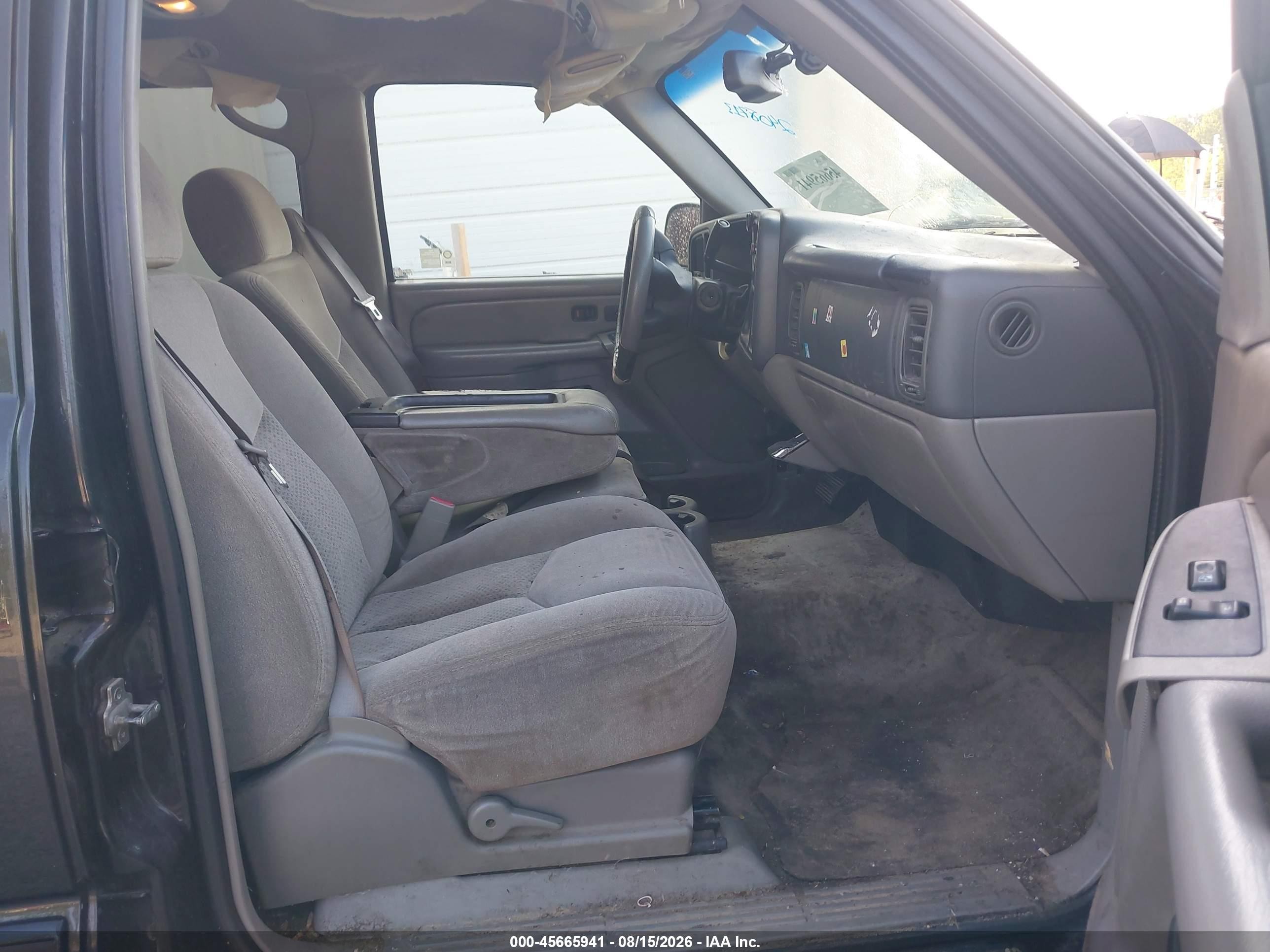 2005 Chevrolet Tahoe Ls Серый vin: 1GNEC13V85R240871