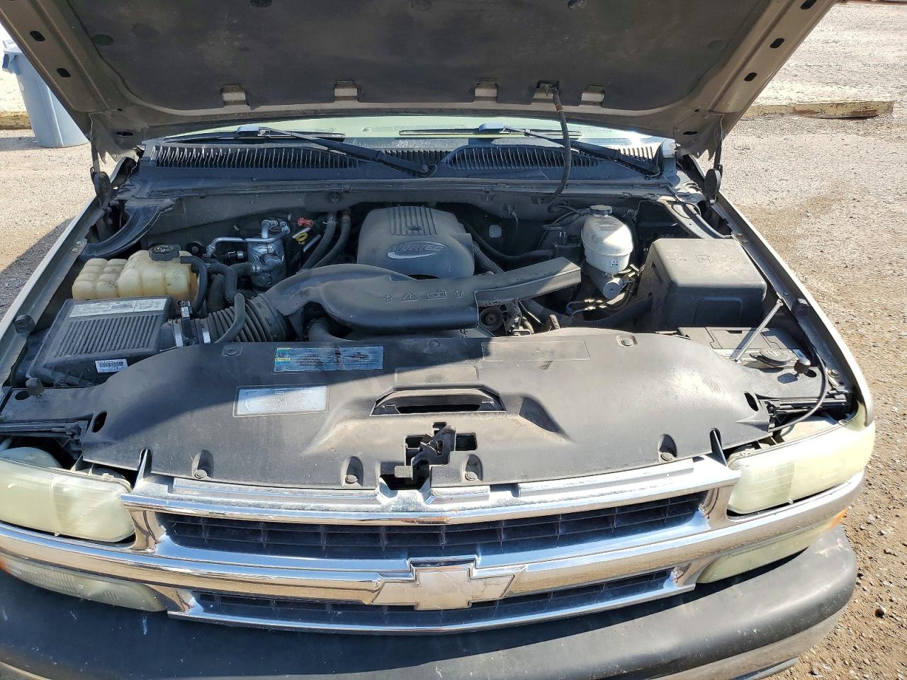 2003 Chevrolet Tahoe C1500 Gold vin: 1GNEC13V93R134930