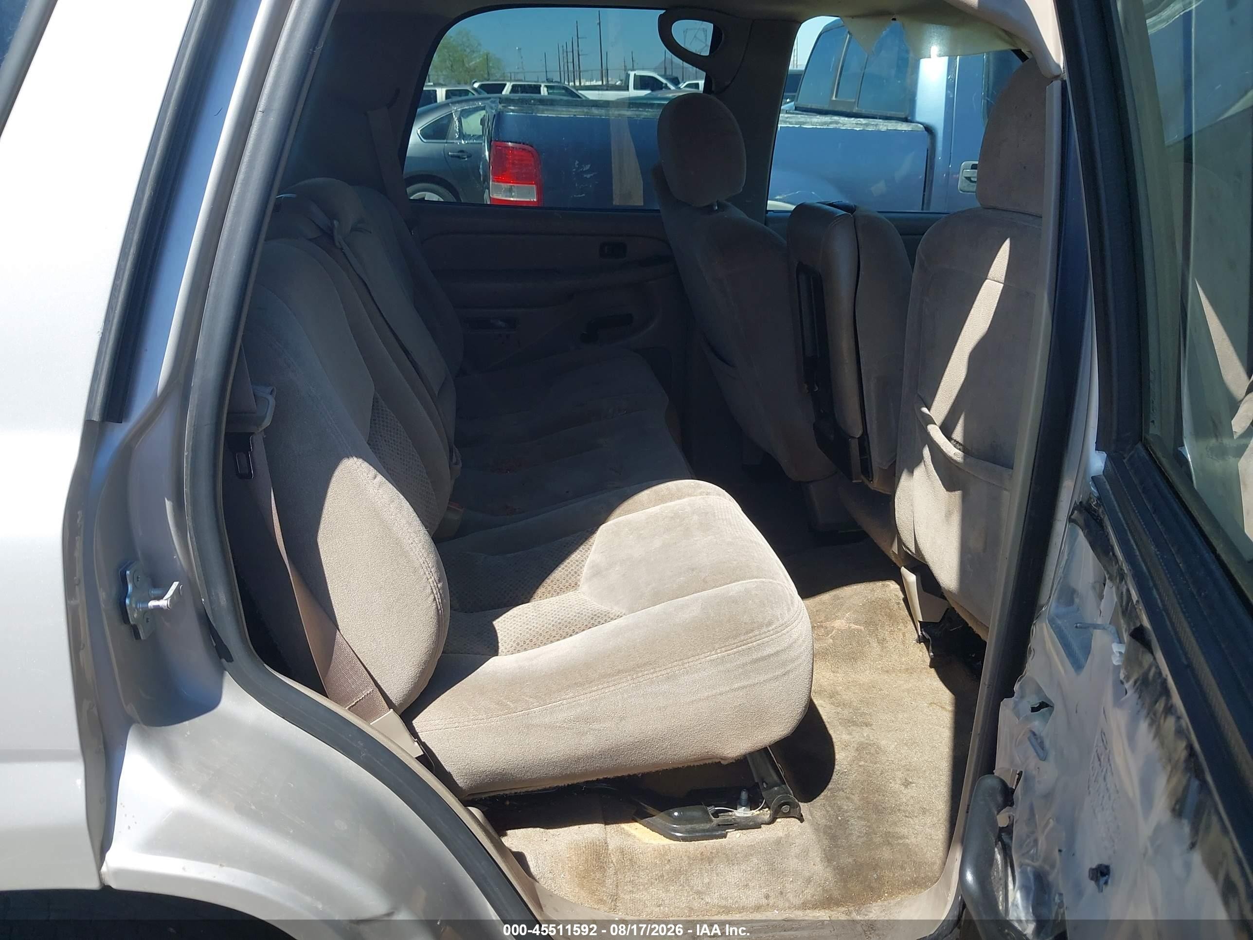 2005 Chevrolet Tahoe Ls Champagne vin: 1GNEC13V95J135593