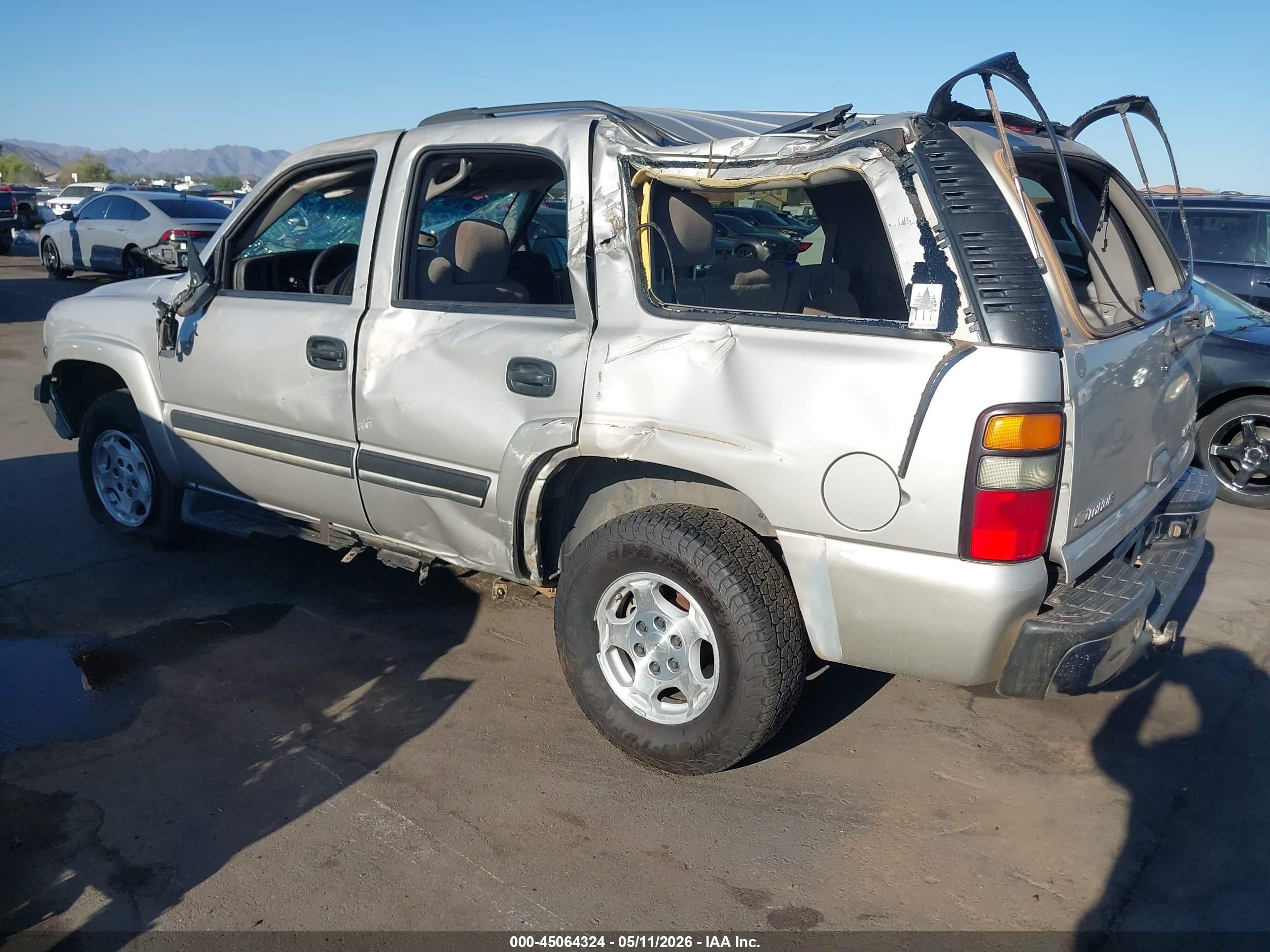2005 Chevrolet Tahoe Ls Серебряный vin: 1GNEC13VX5R170211