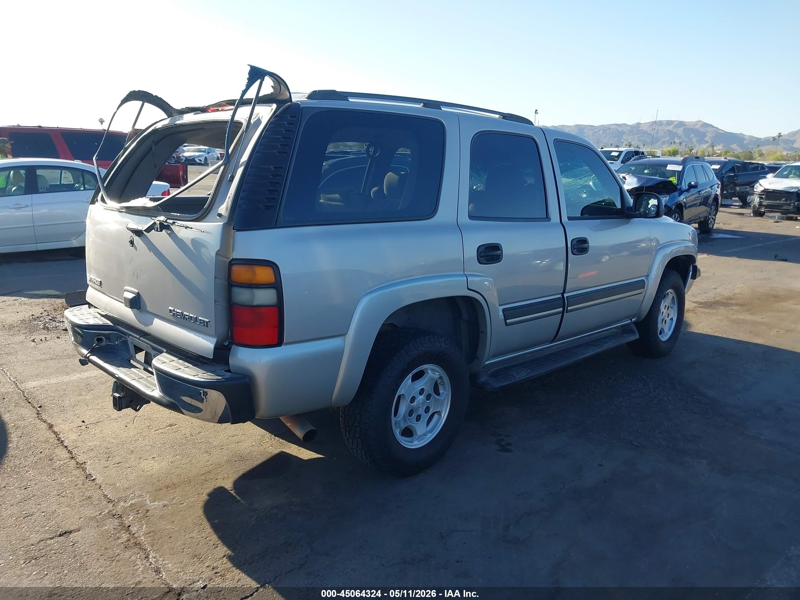 2005 Chevrolet Tahoe Ls Серебряный vin: 1GNEC13VX5R170211