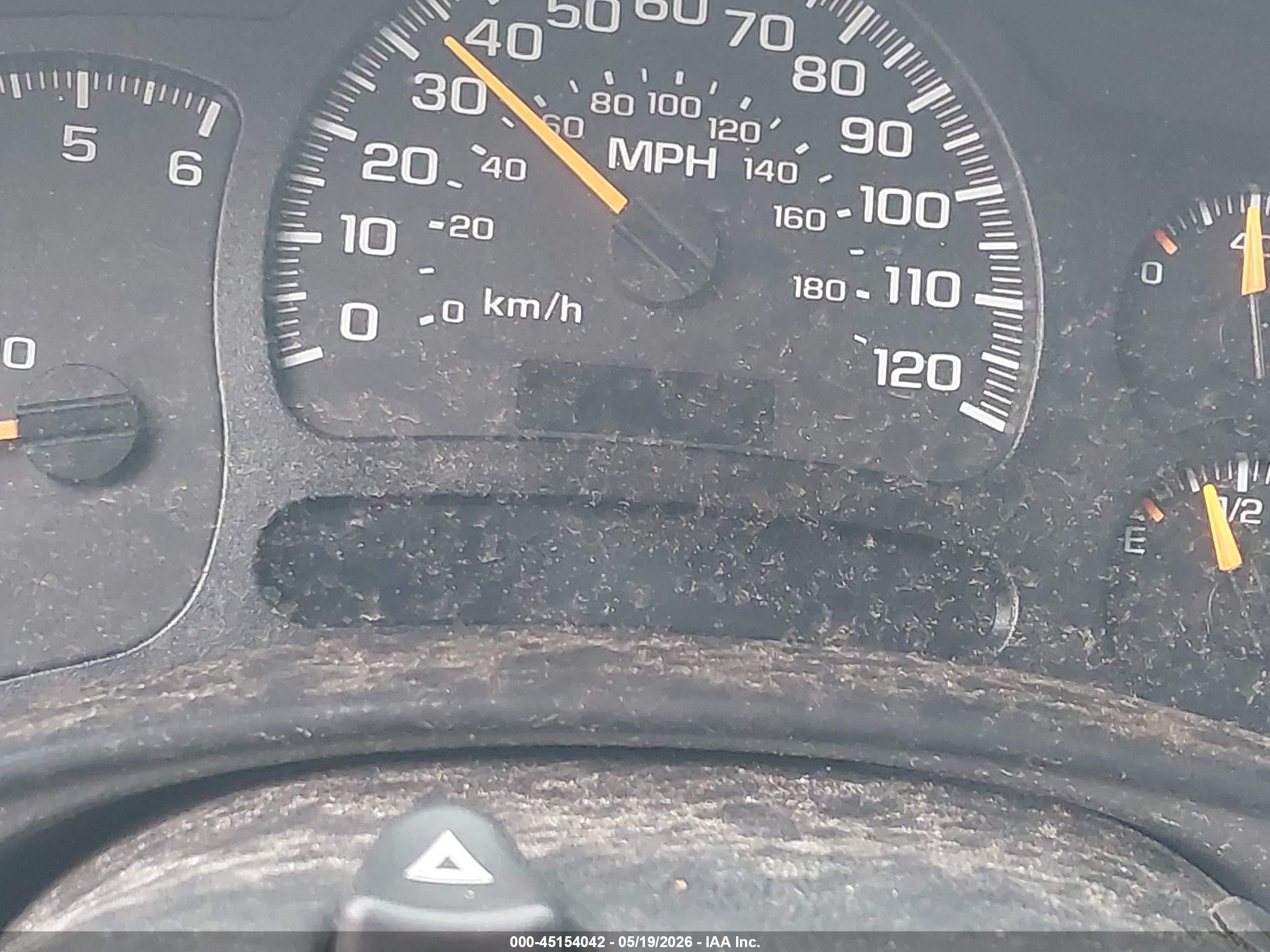 2005 Chevrolet Tahoe Ls Красный vin: 1GNEC13VX5R263598