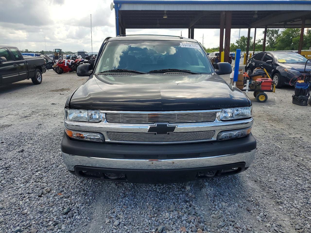 2002 Chevrolet Tahoe C1500 Black vin: 1GNEC13Z02R282904