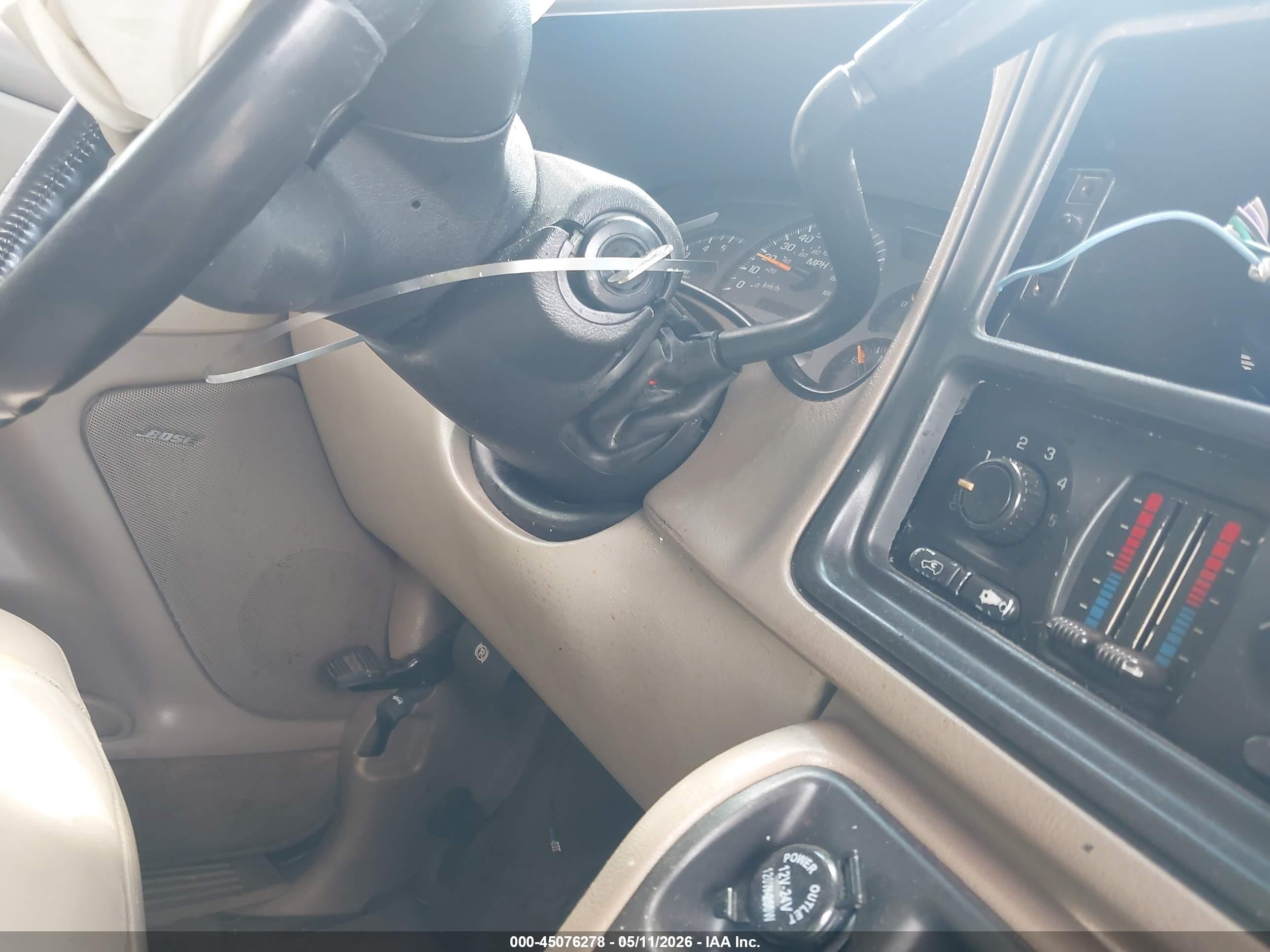 2003 Chevrolet Tahoe Ls Tan vin: 1GNEC13Z03J309129