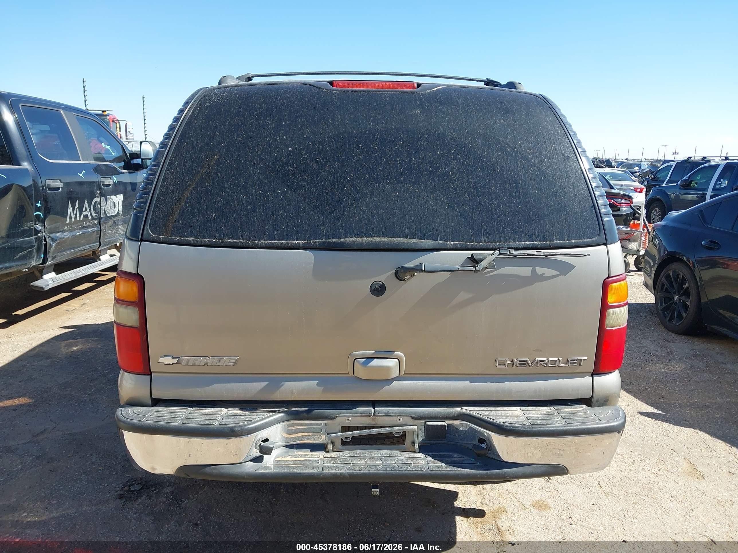 2003 Chevrolet Tahoe Lt Beige vin: 1GNEC13Z03R288378