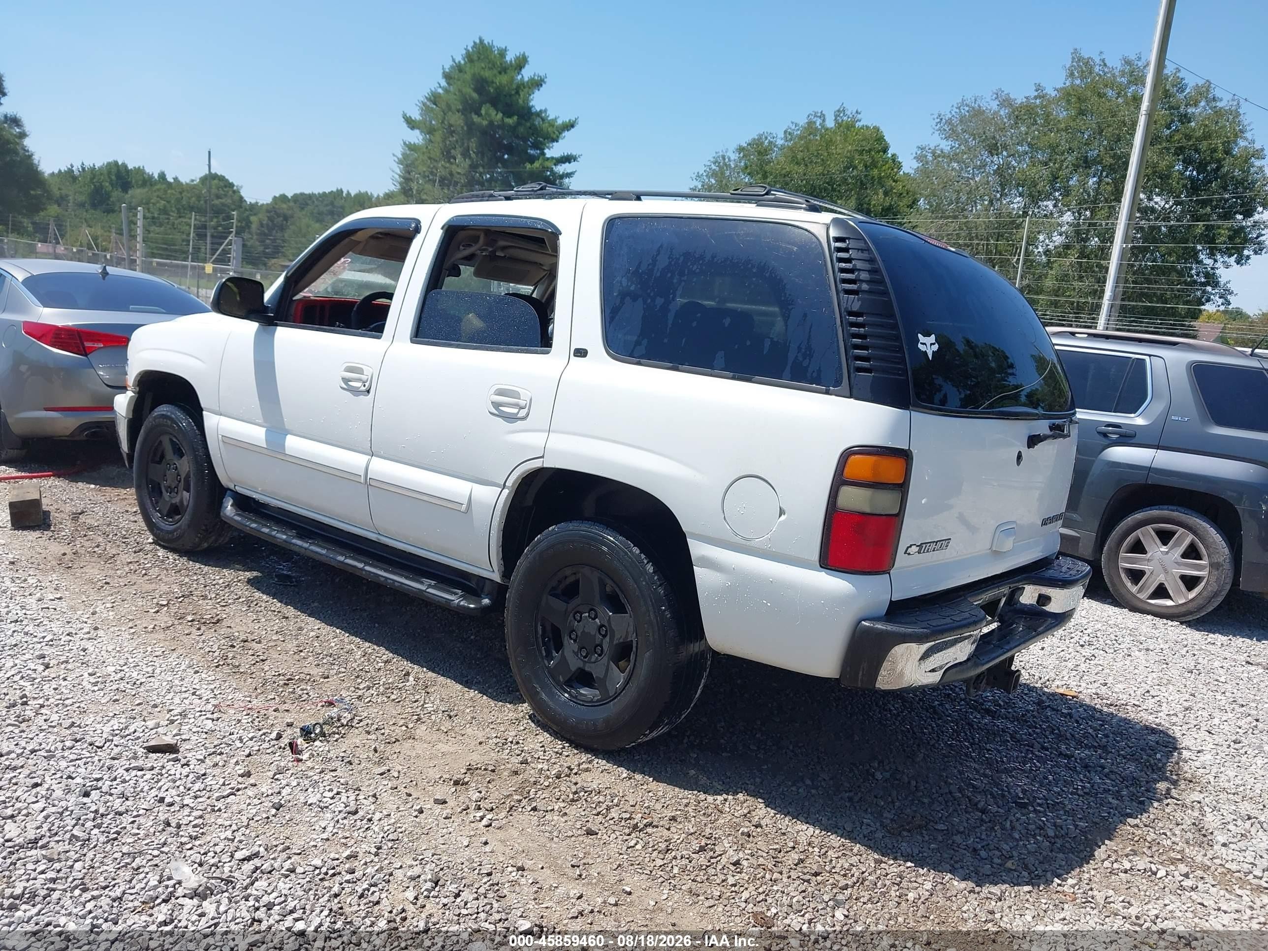 2004 Chevrolet Tahoe Lt White vin: 1GNEC13Z04J135872