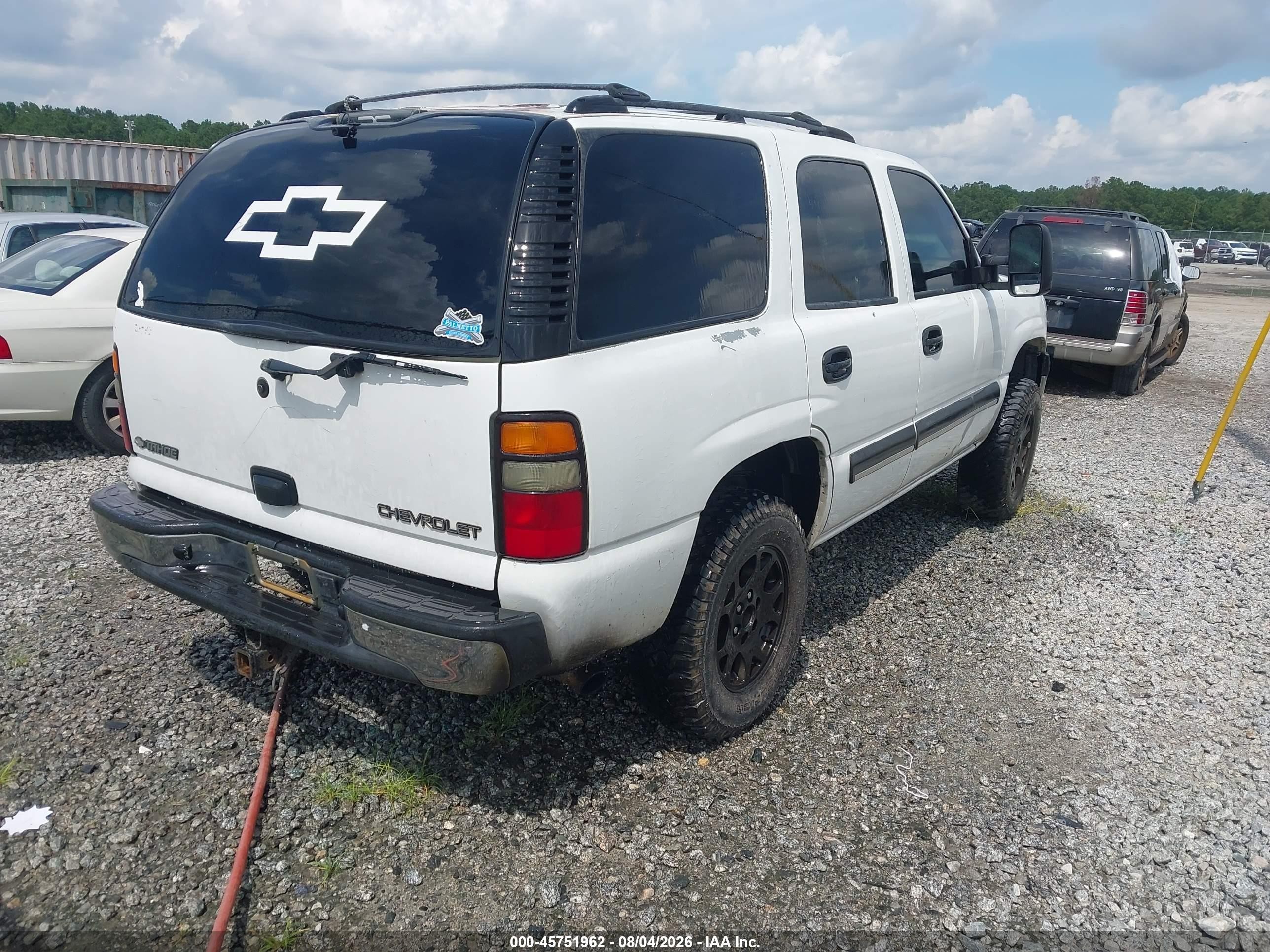 2004 Chevrolet Tahoe Ls White vin: 1GNEC13Z04J197076