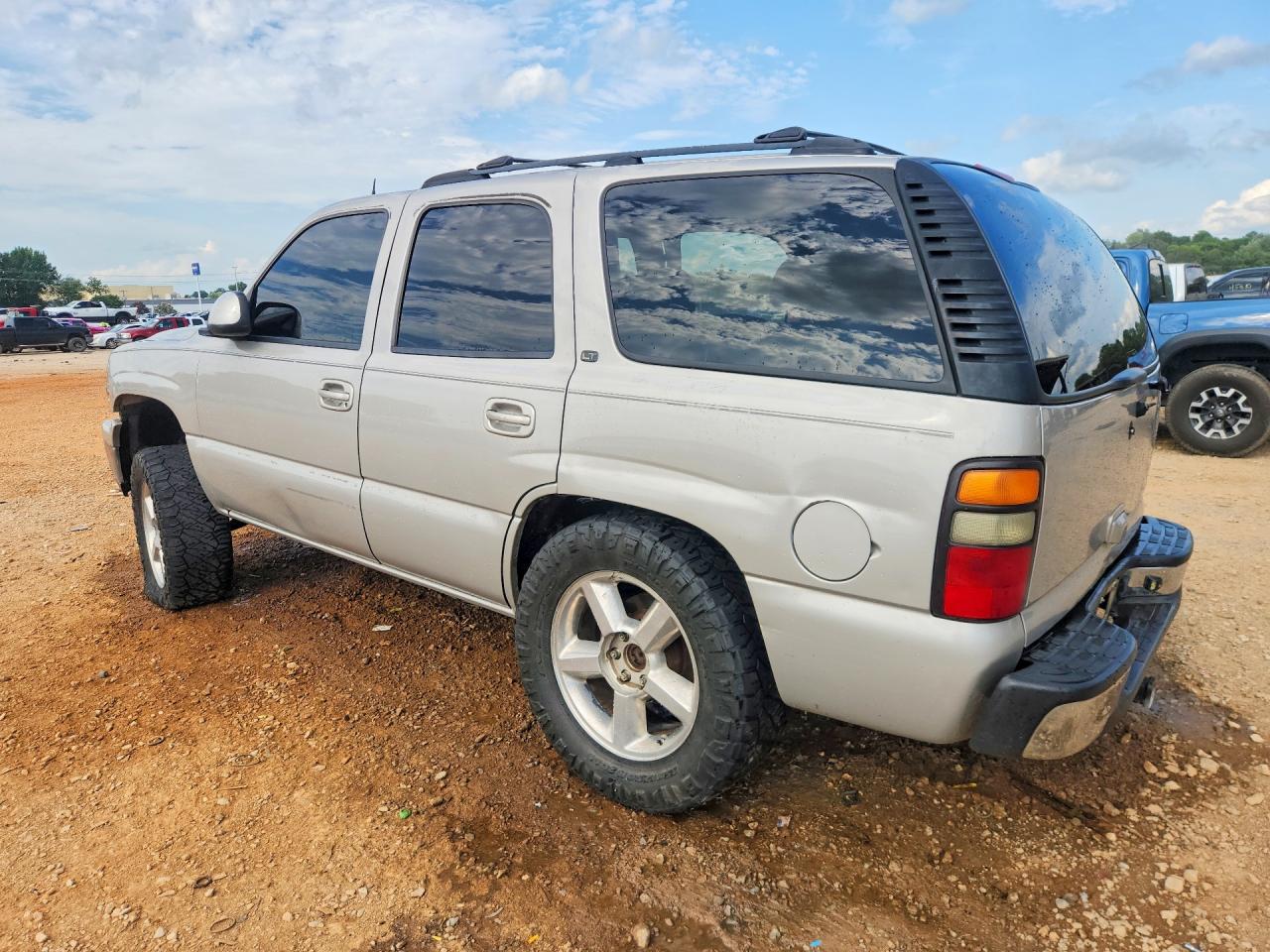 2004 Chevrolet Tahoe C1500 Brown vin: 1GNEC13Z04J321590