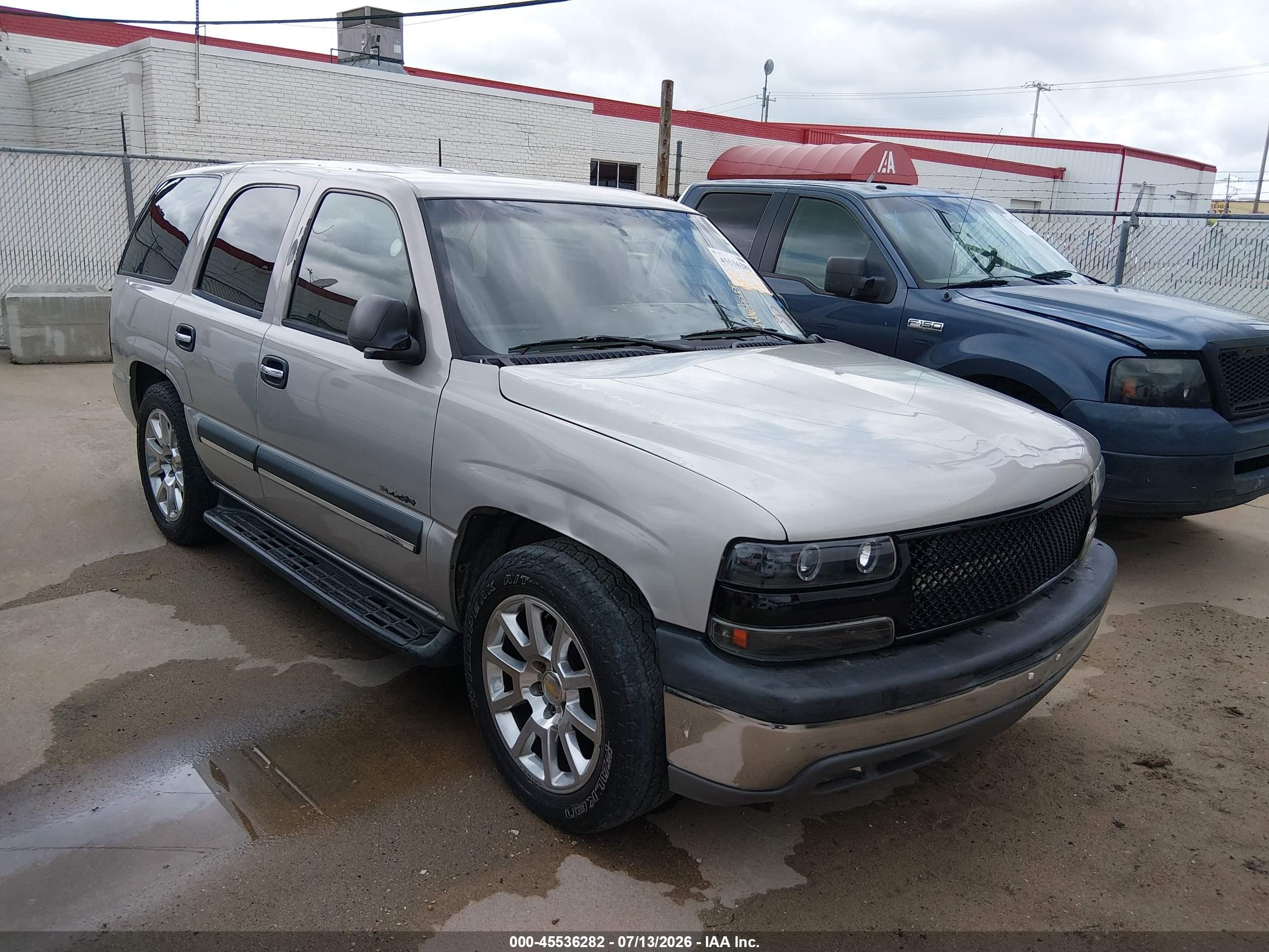 2004 Chevrolet Tahoe Ls Beige vin: 1GNEC13Z04R137252