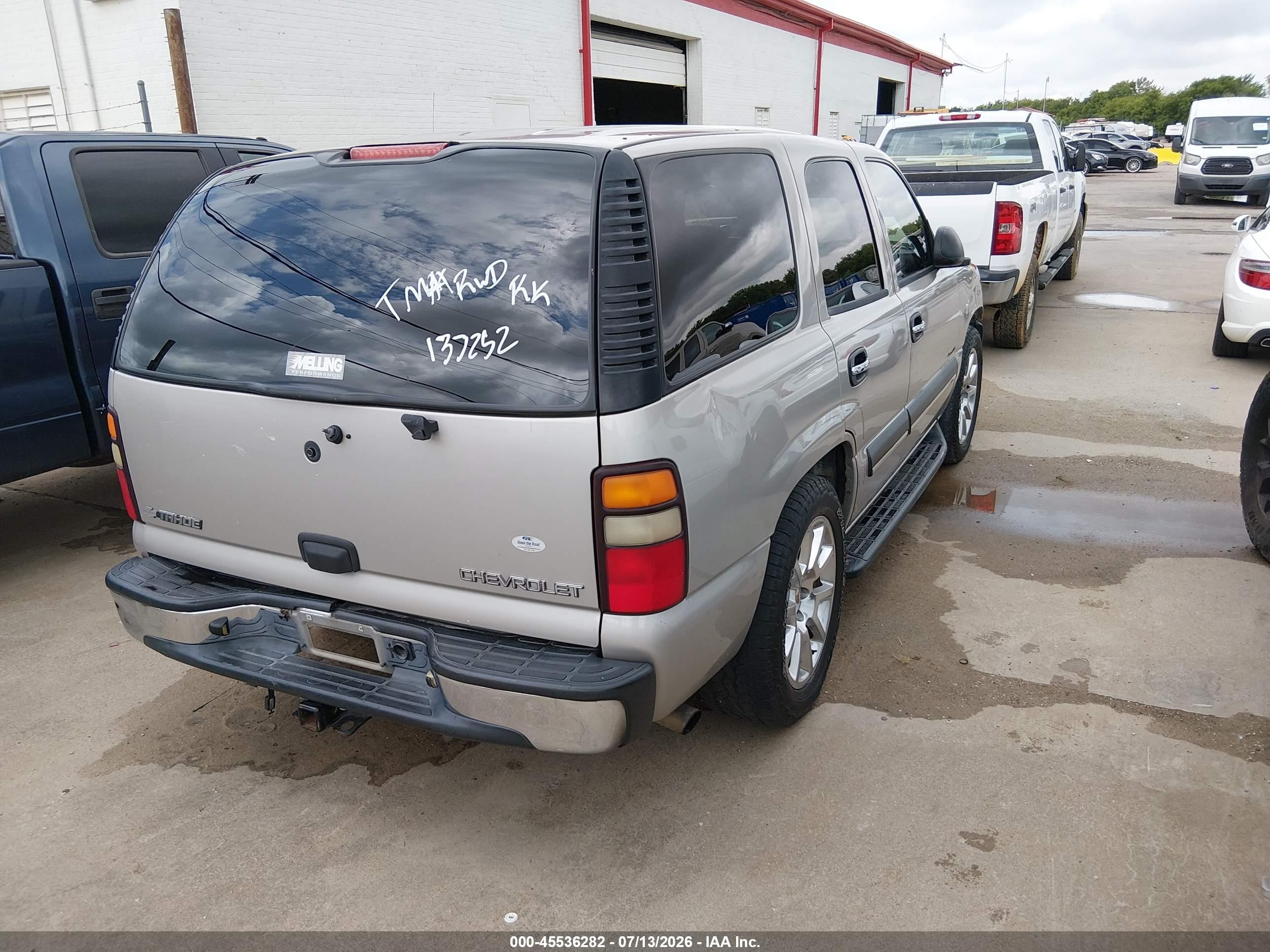 2004 Chevrolet Tahoe Ls Beige vin: 1GNEC13Z04R137252