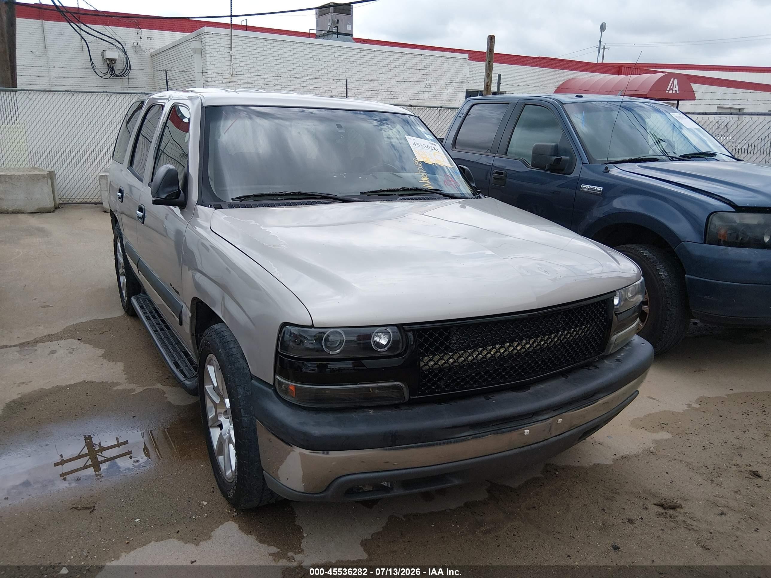 2004 Chevrolet Tahoe Ls Beige vin: 1GNEC13Z04R137252
