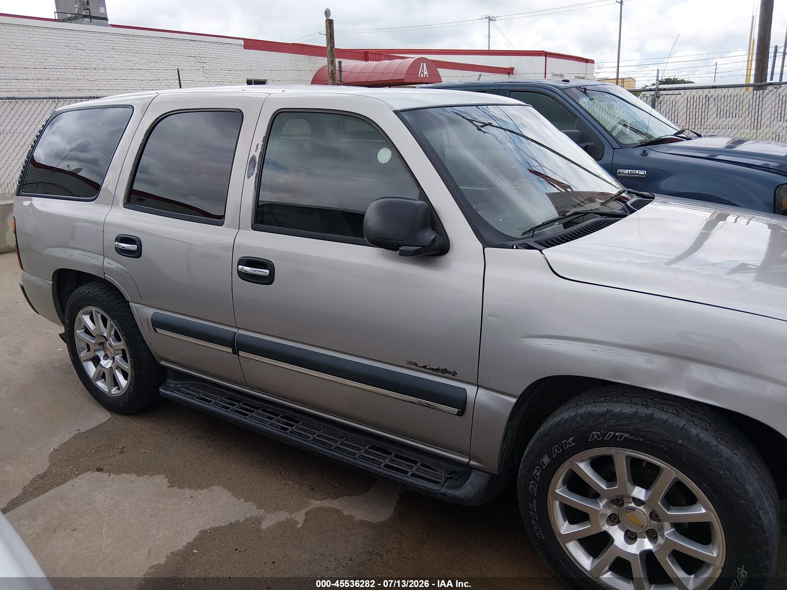 2004 Chevrolet Tahoe Ls Beige vin: 1GNEC13Z04R137252