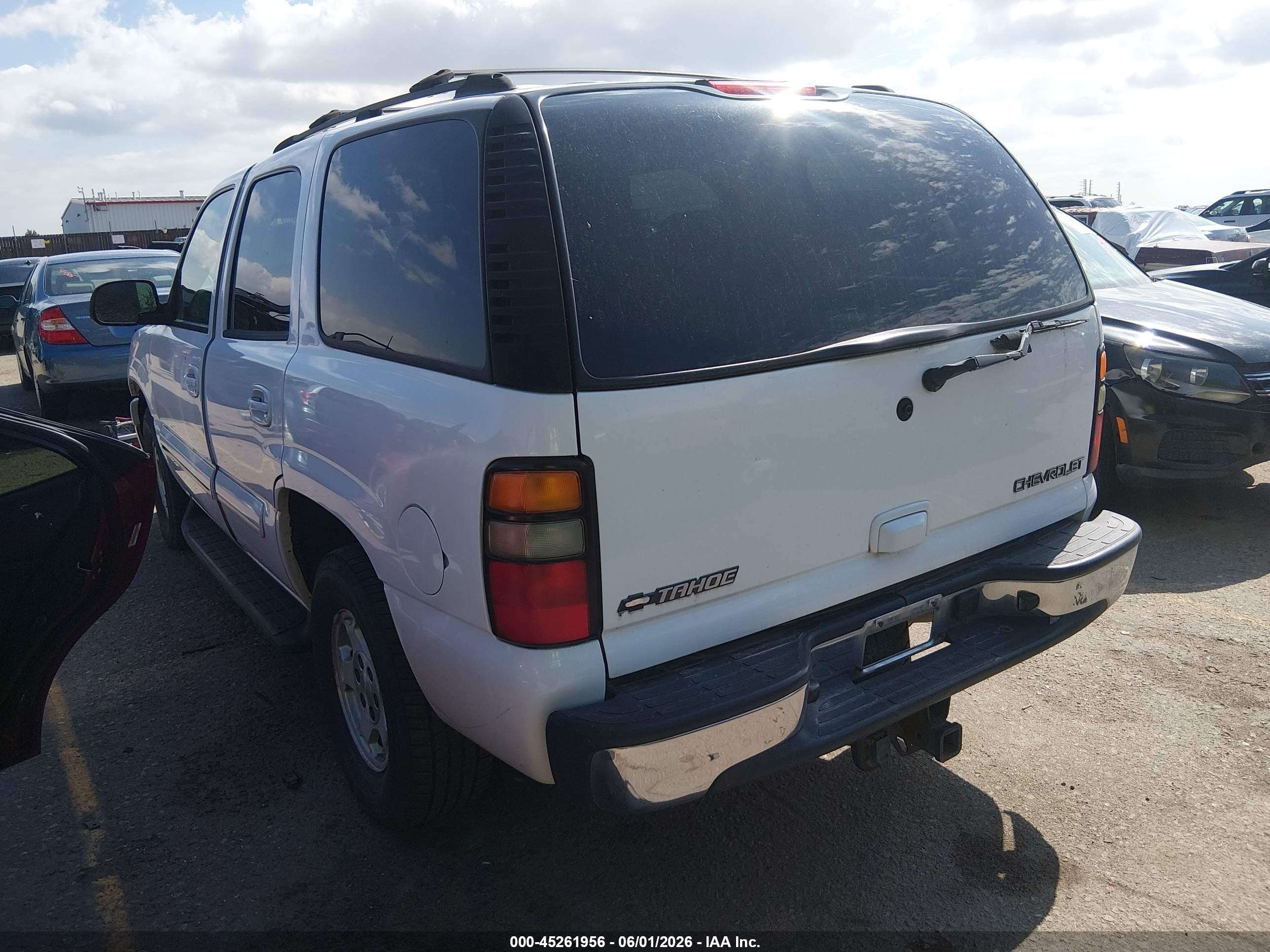 2004 Chevrolet Tahoe Lt Белый vin: 1GNEC13Z04R207199