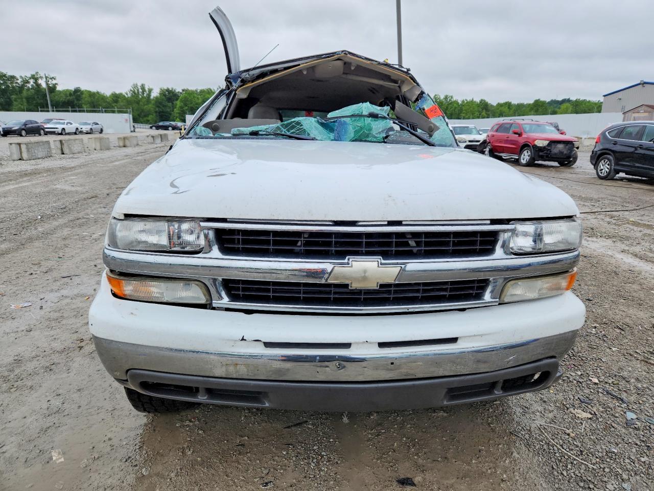 2006 Chevrolet Tahoe C1500 White vin: 1GNEC13Z06R155561