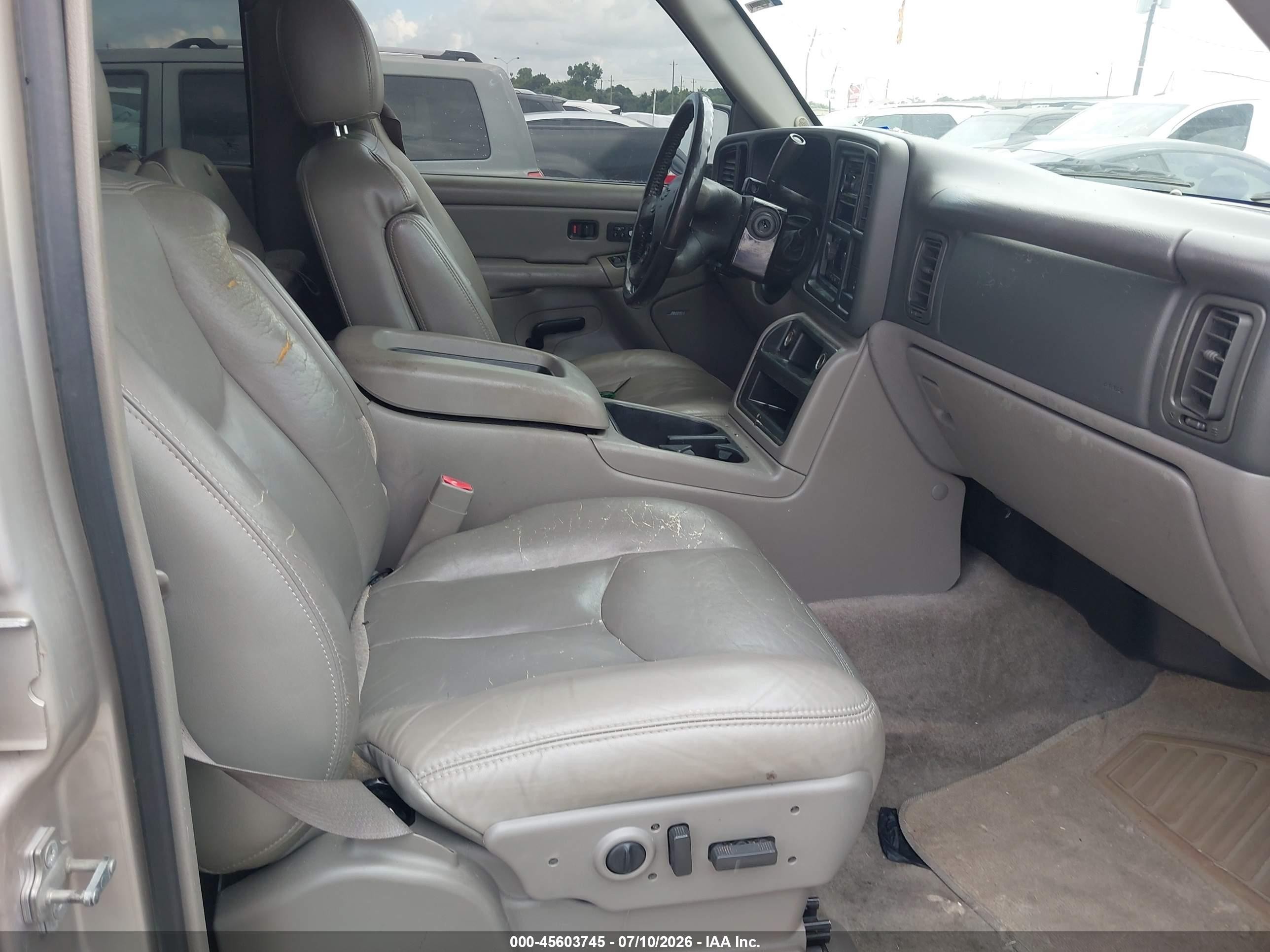 2006 Chevrolet Tahoe Z71 Beige vin: 1GNEC13Z06R167239