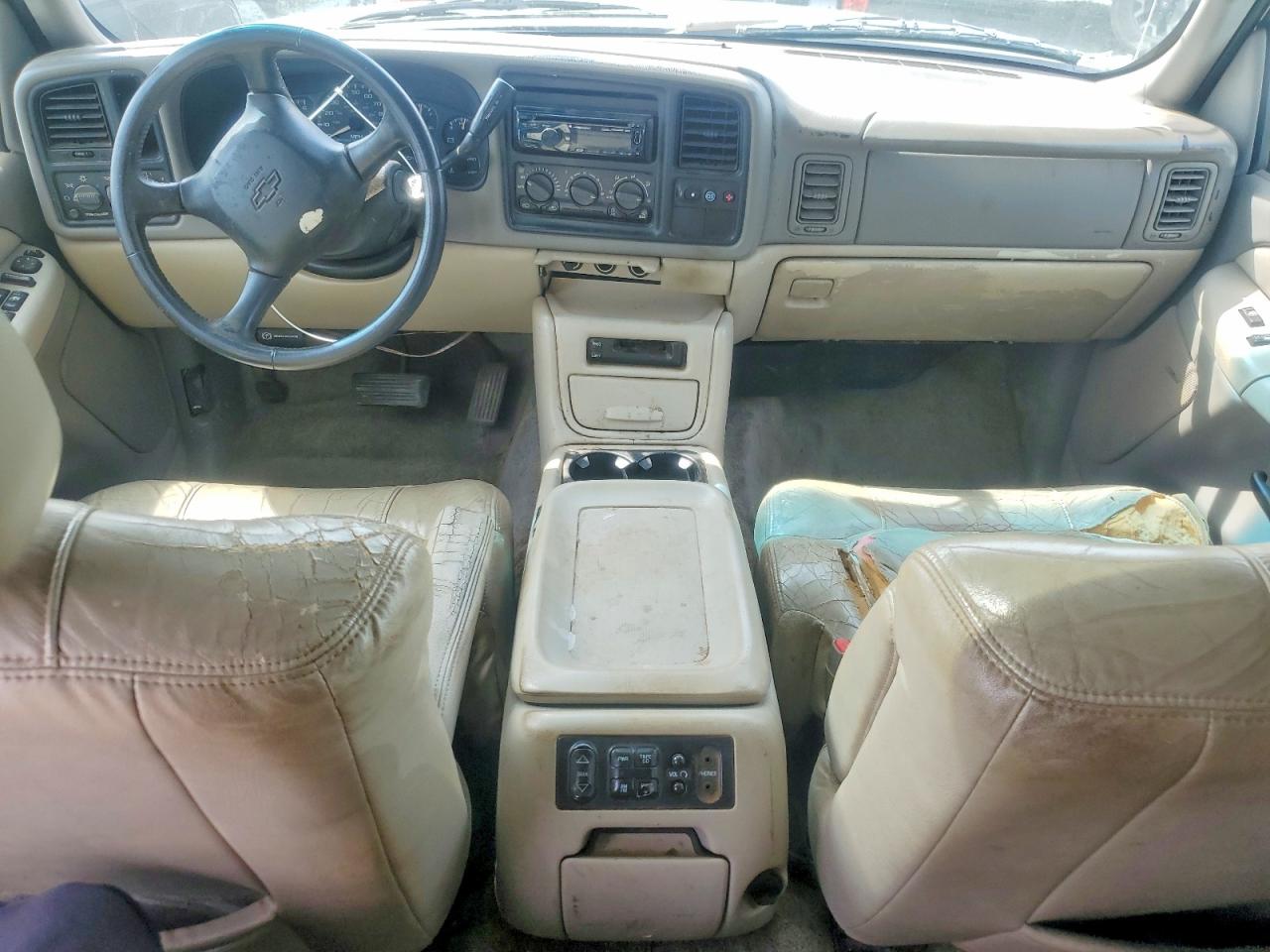 2002 Chevrolet Tahoe C1500 Cream vin: 1GNEC13Z12J229692