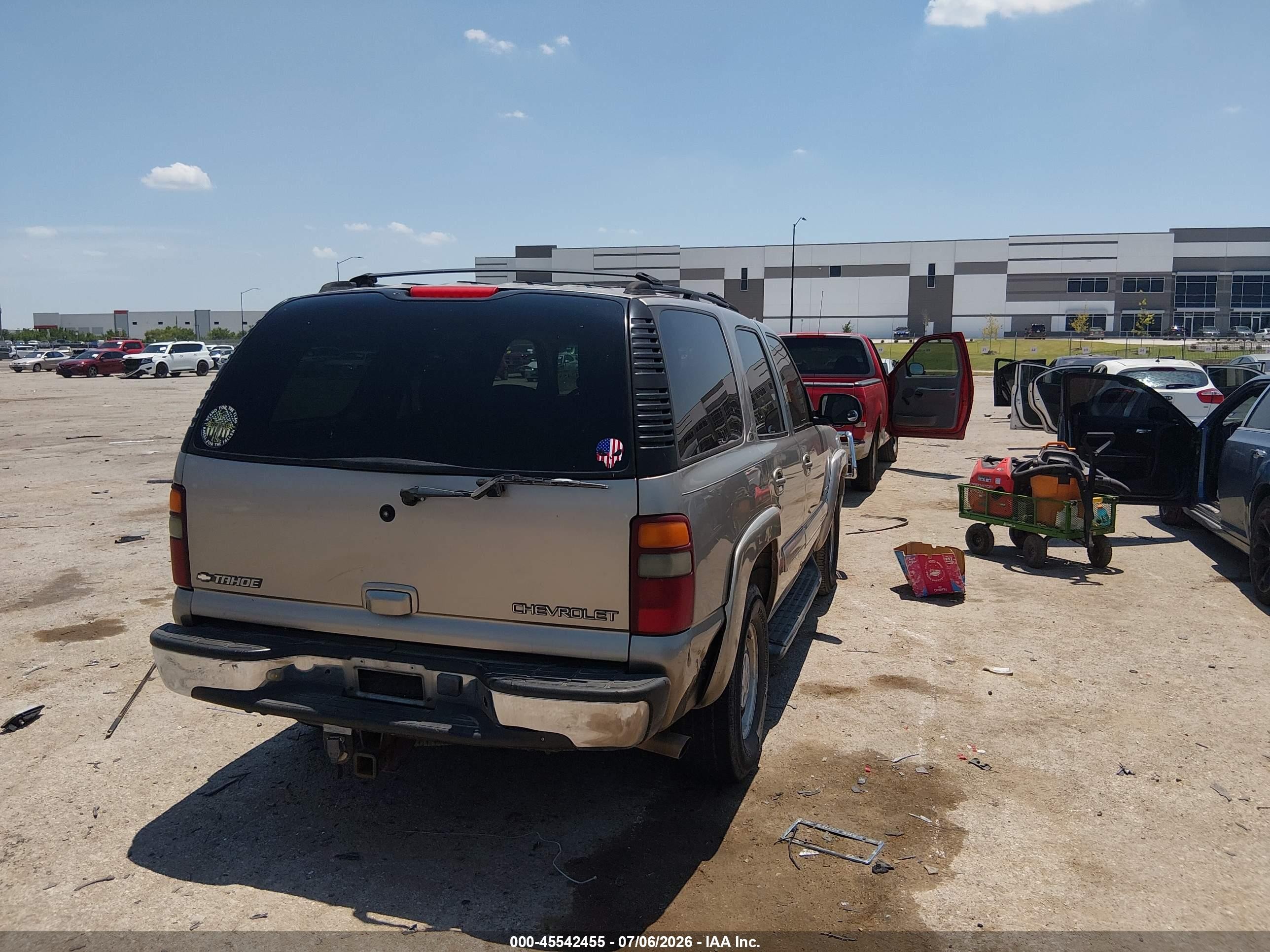 2002 Chevrolet Tahoe Lt Желто-коричневый vin: 1GNEC13Z12R116598