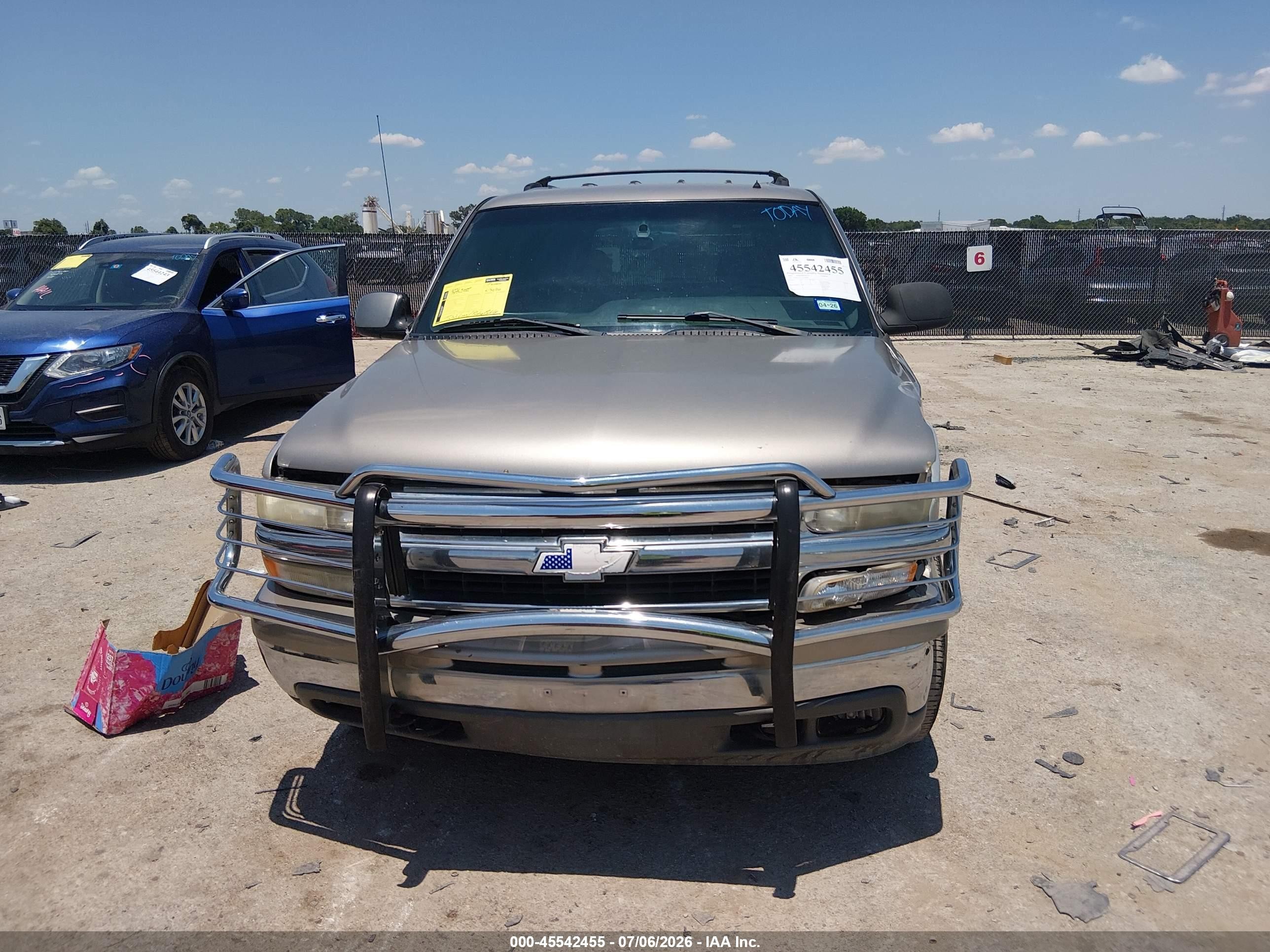 2002 Chevrolet Tahoe Lt Желто-коричневый vin: 1GNEC13Z12R116598
