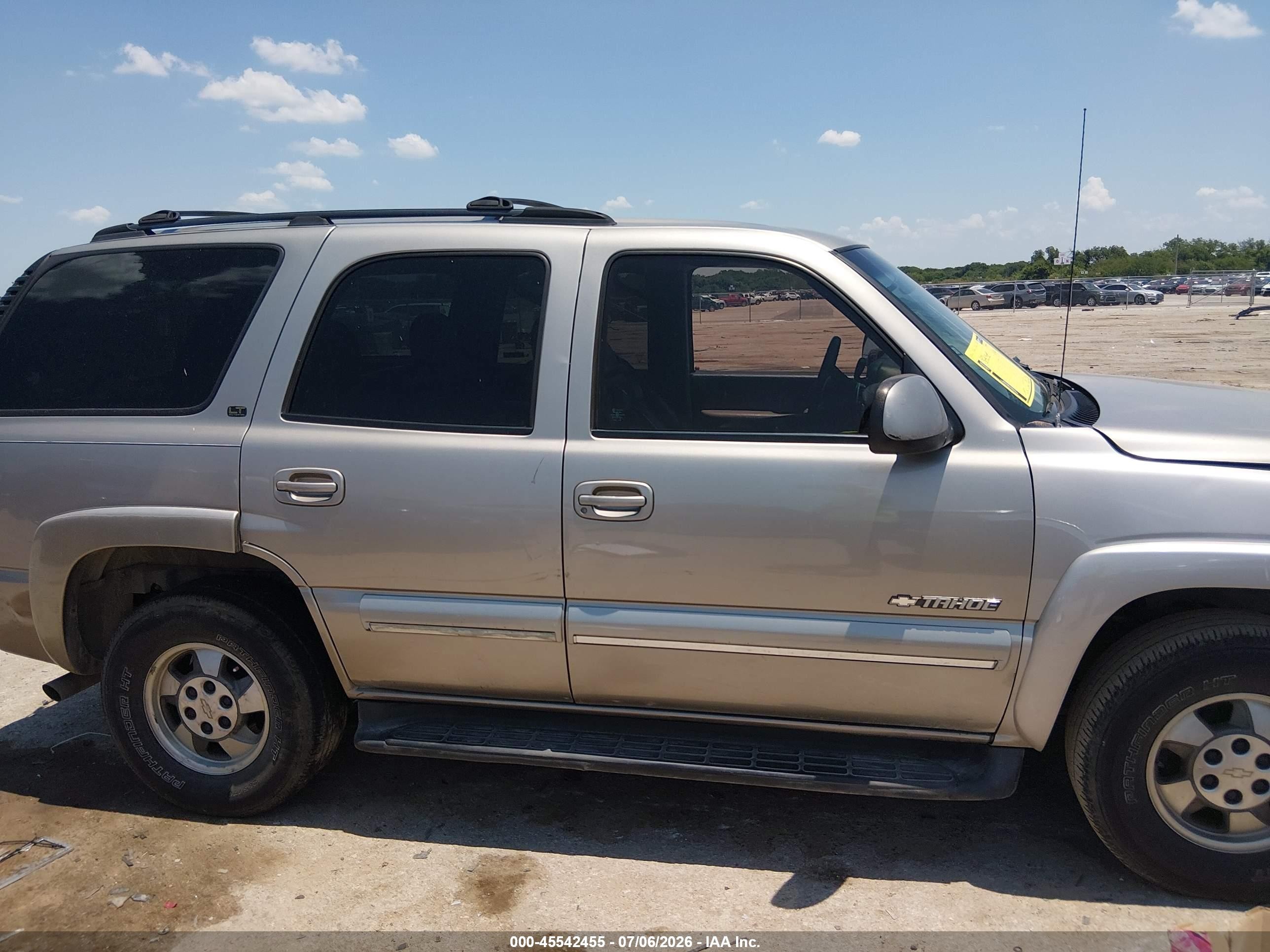 2002 Chevrolet Tahoe Lt Желто-коричневый vin: 1GNEC13Z12R116598