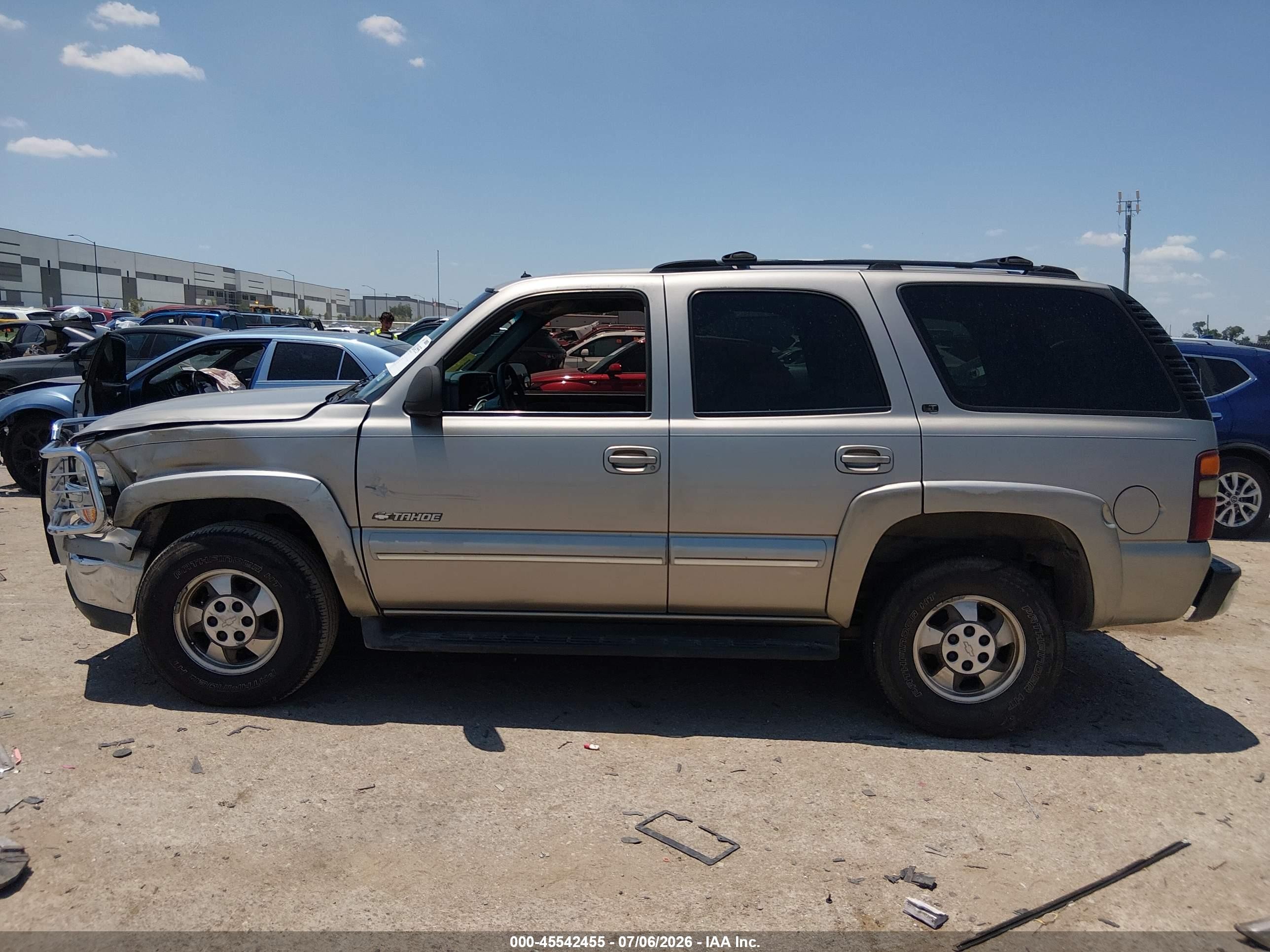 2002 Chevrolet Tahoe Lt Желто-коричневый vin: 1GNEC13Z12R116598