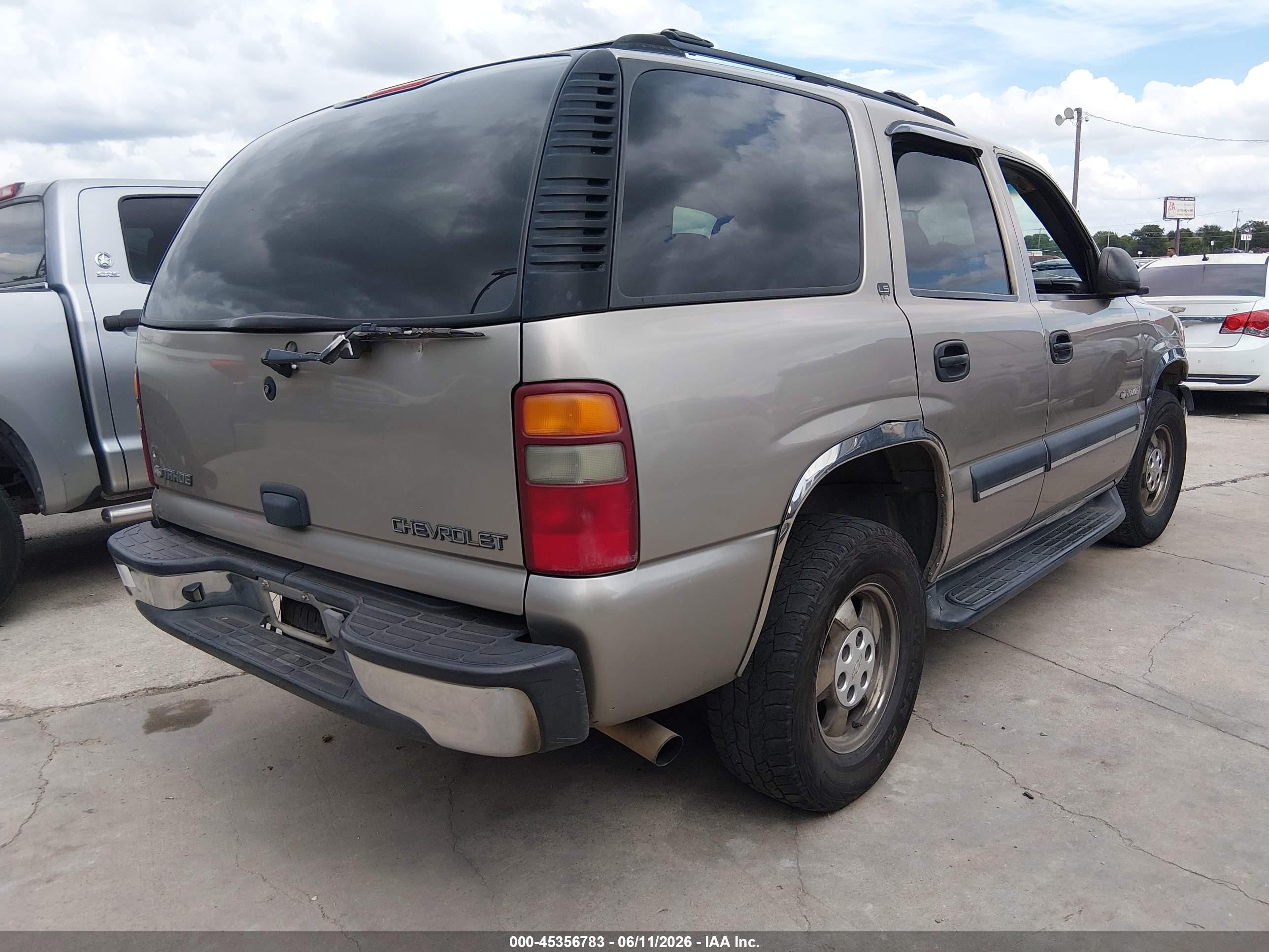 2002 Chevrolet Tahoe Ls Beige vin: 1GNEC13Z12R213963