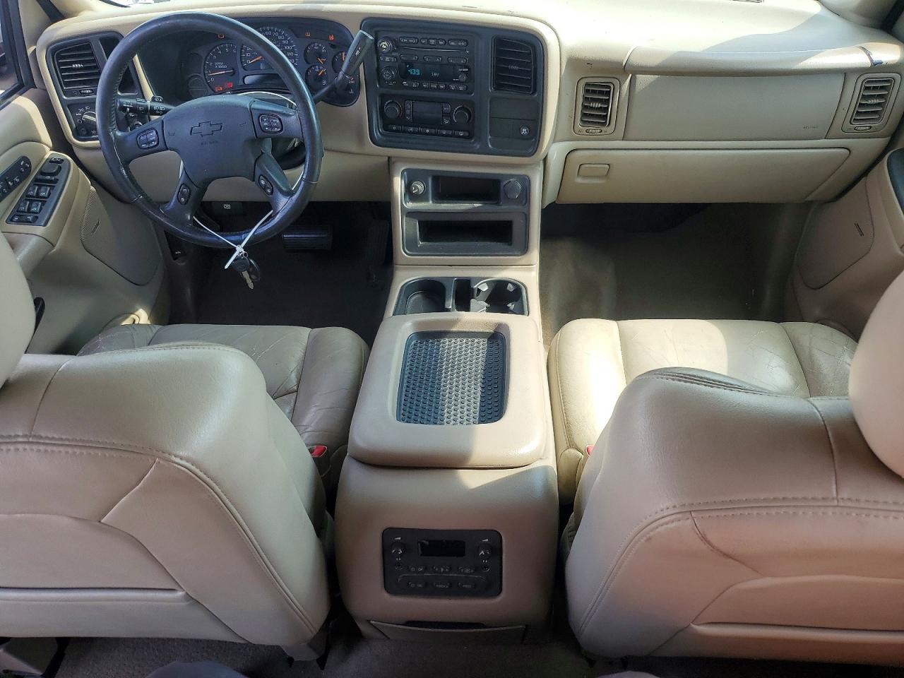 2004 Chevrolet Tahoe C1500 Золотой vin: 1GNEC13Z14R179378