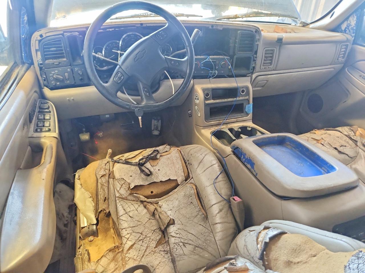 2004 Chevrolet Tahoe C1500 Черный vin: 1GNEC13Z14R208703