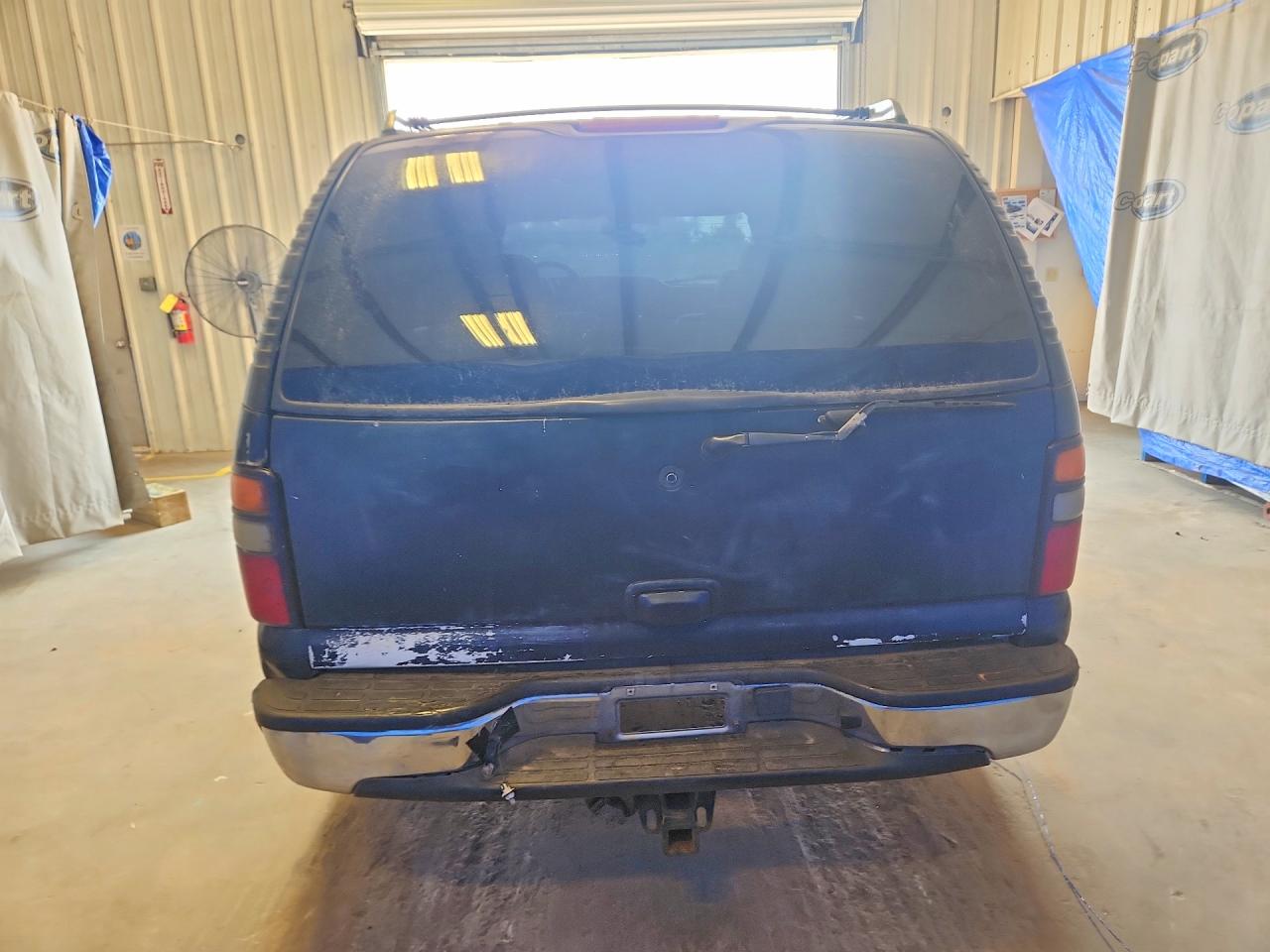 2004 Chevrolet Tahoe C1500 Черный vin: 1GNEC13Z14R208703