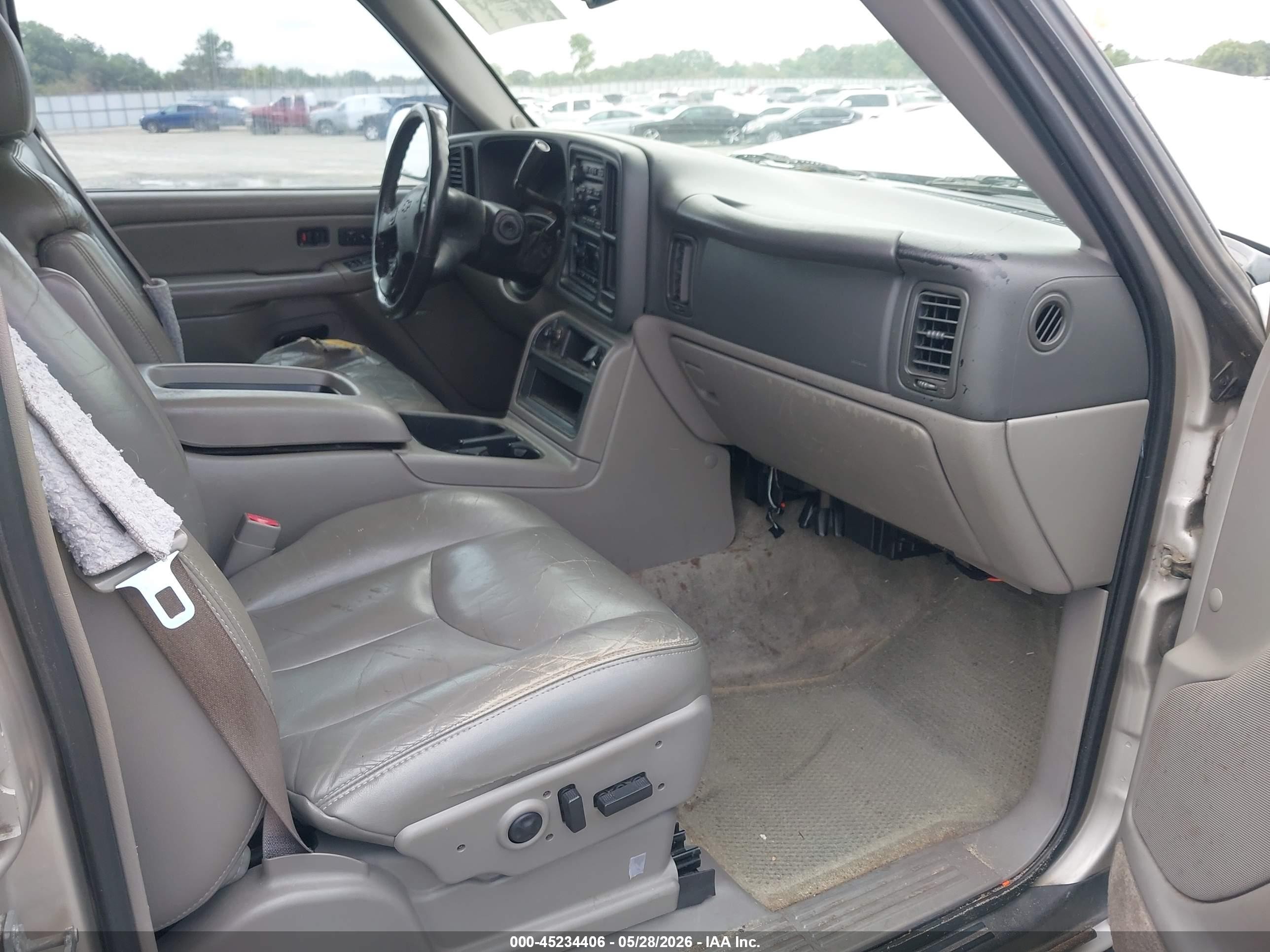 2004 Chevrolet Tahoe Lt Champagne vin: 1GNEC13Z14R229860
