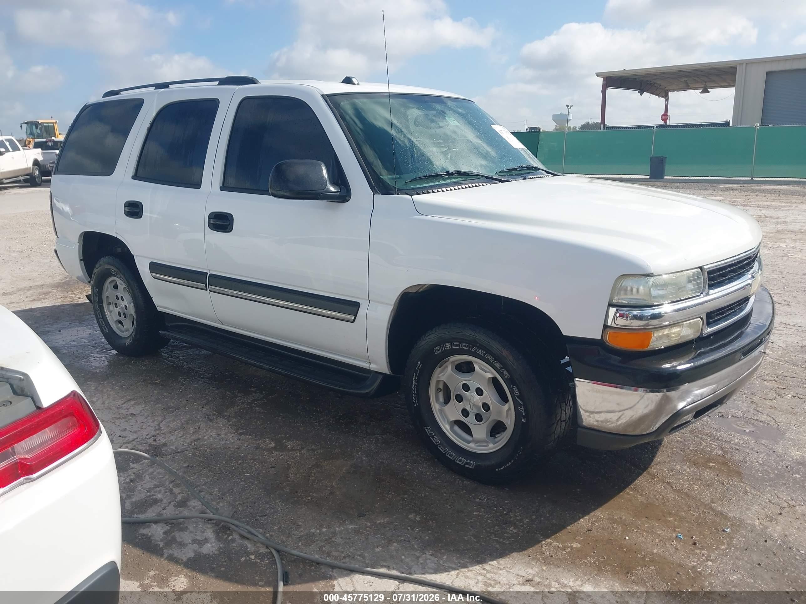 2004 Chevrolet Tahoe Ls White vin: 1GNEC13Z24R313699