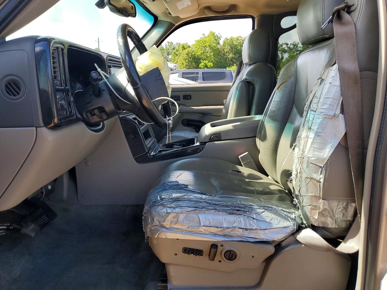 2006 Chevrolet Tahoe C1500 Silver vin: 1GNEC13Z26R147784