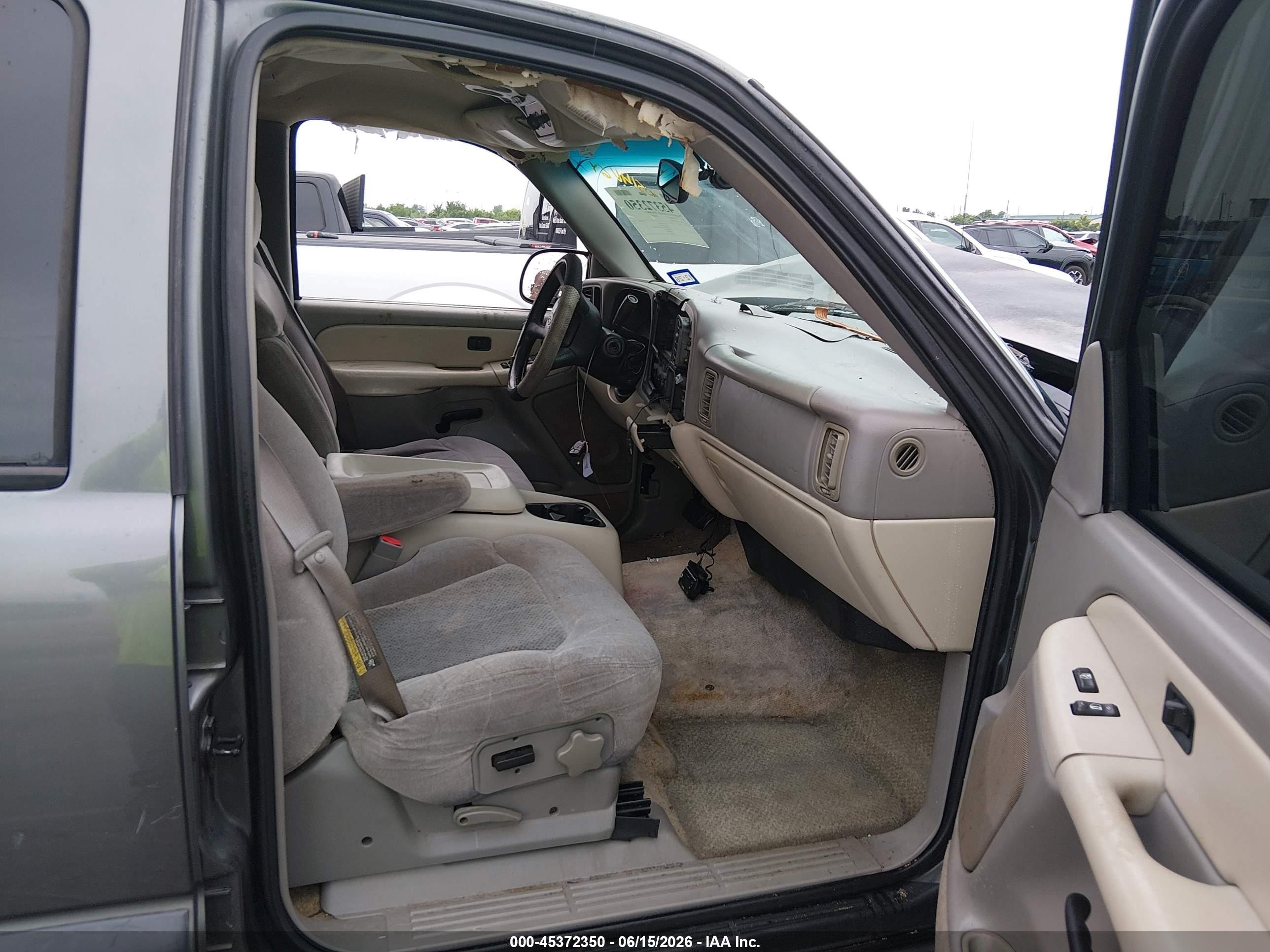 2002 Chevrolet Tahoe Ls Gray vin: 1GNEC13Z32R205606