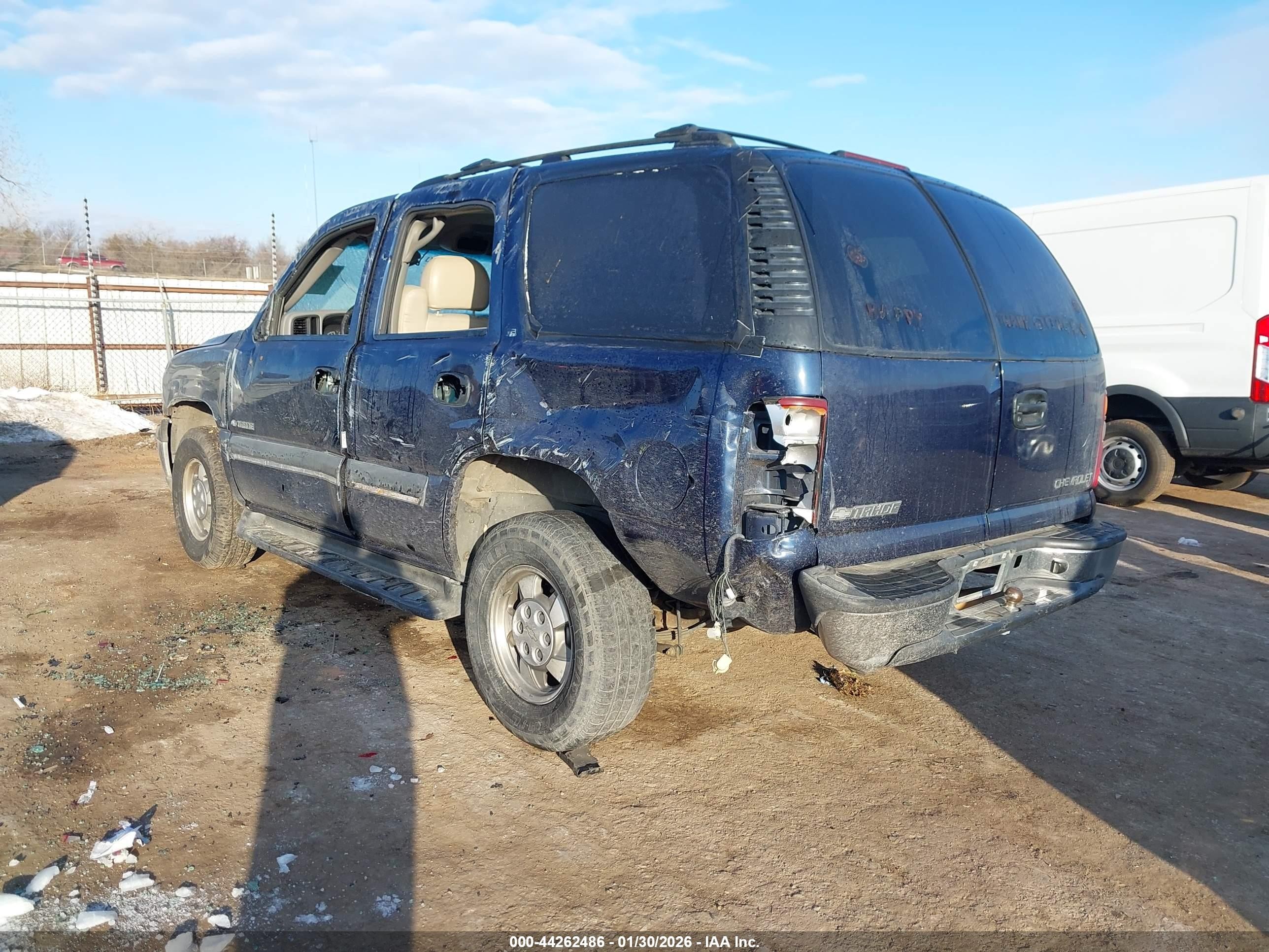 2002 Chevrolet Tahoe Ls Blue vin: 1GNEC13Z32R214595