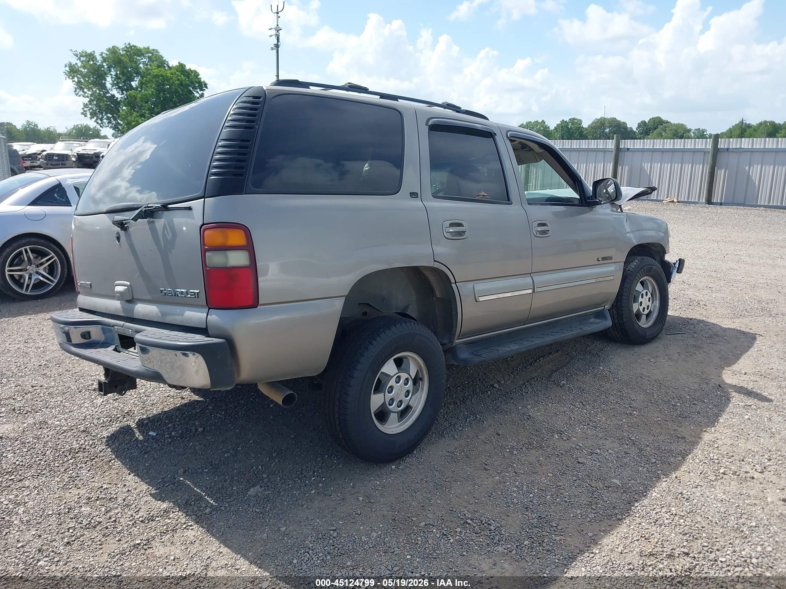 2003 Chevrolet Tahoe Lt Tan vin: 1GNEC13Z33J205038