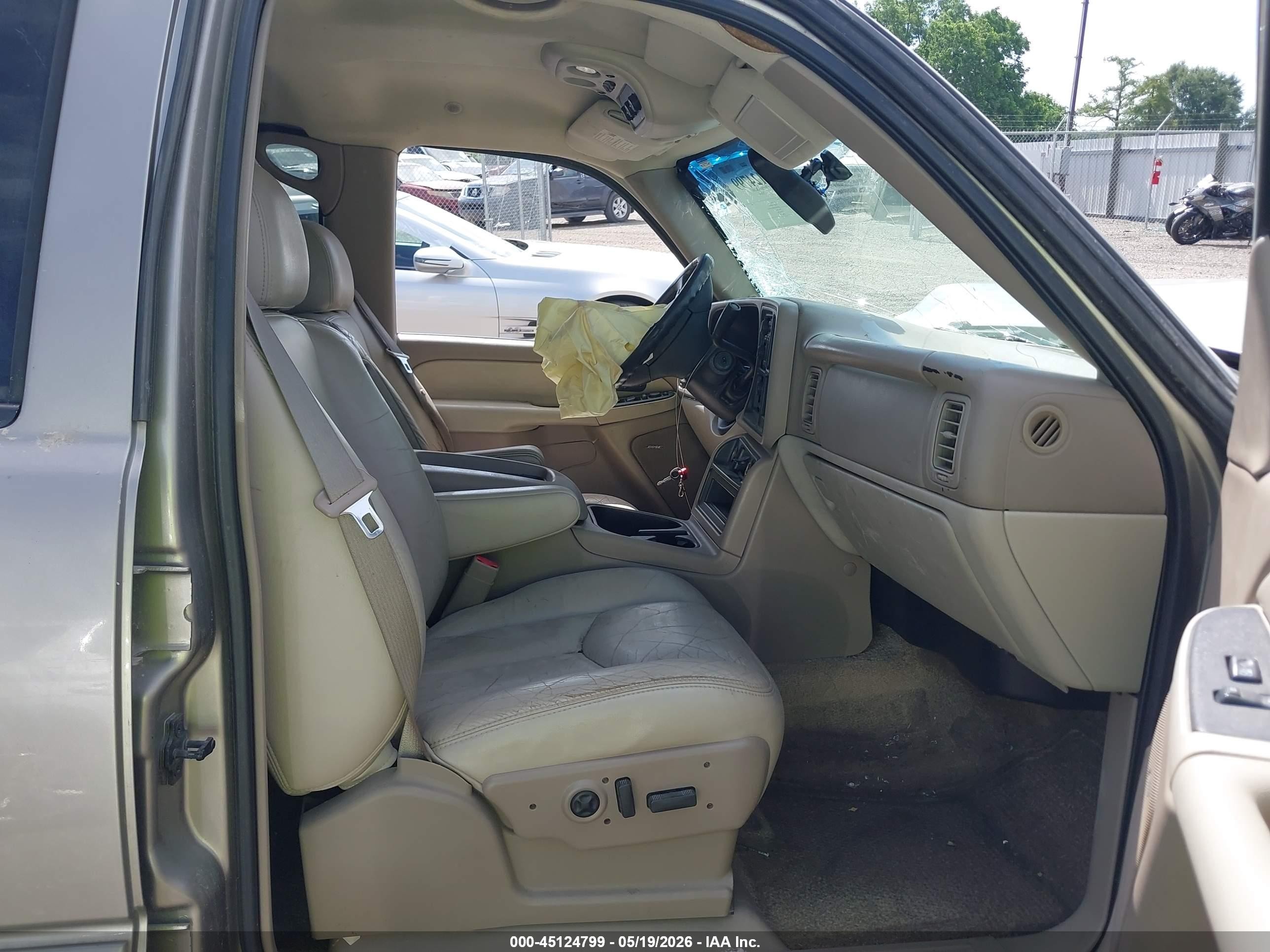 2003 Chevrolet Tahoe Lt Tan vin: 1GNEC13Z33J205038