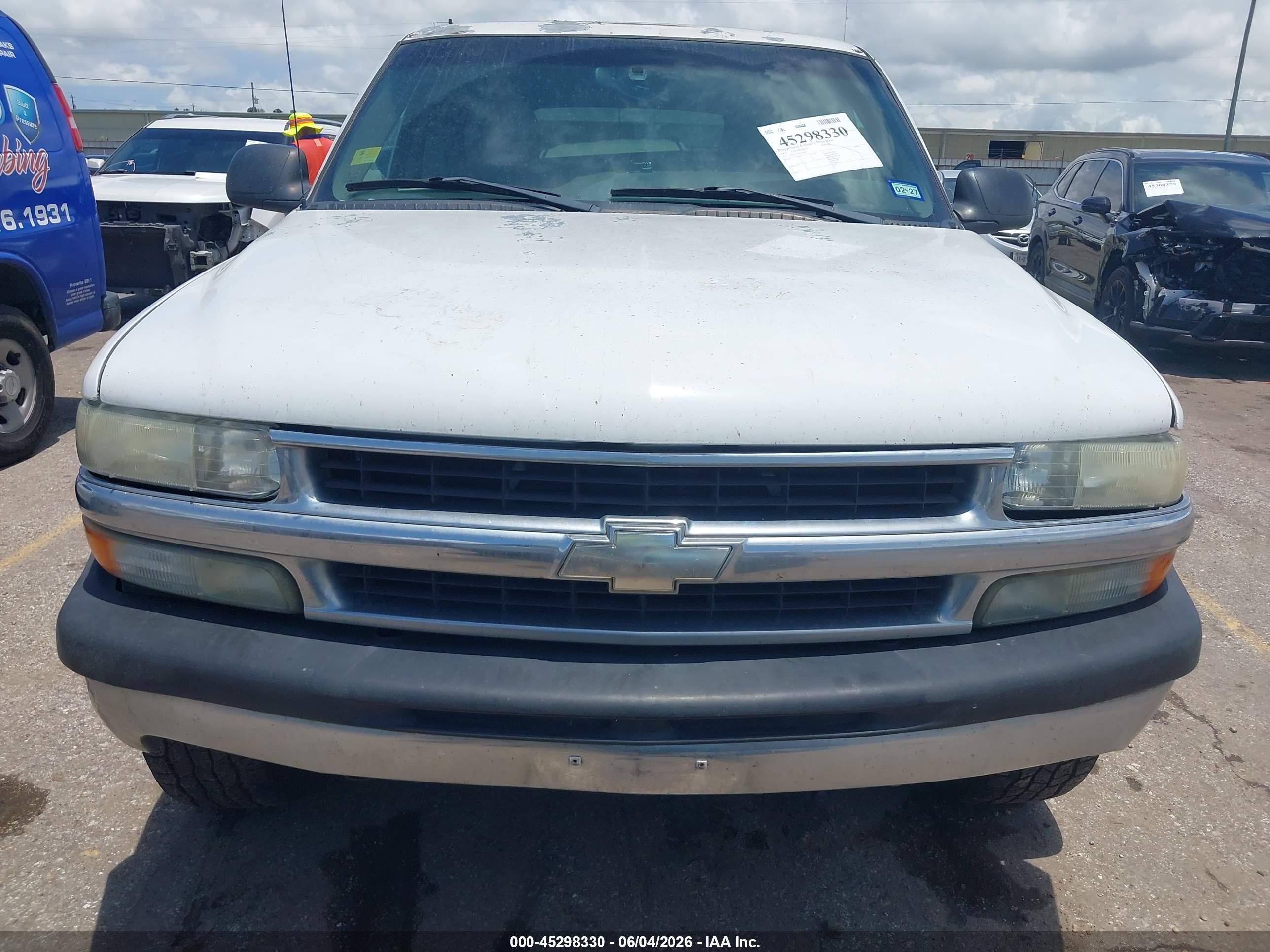 2003 Chevrolet Tahoe Ls White vin: 1GNEC13Z33J336065
