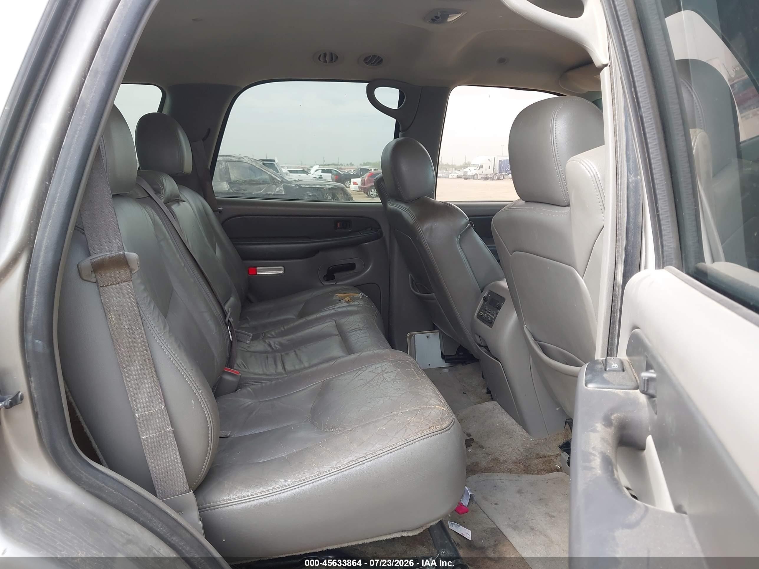 2003 Chevrolet Tahoe Lt Tan vin: 1GNEC13Z33R262518