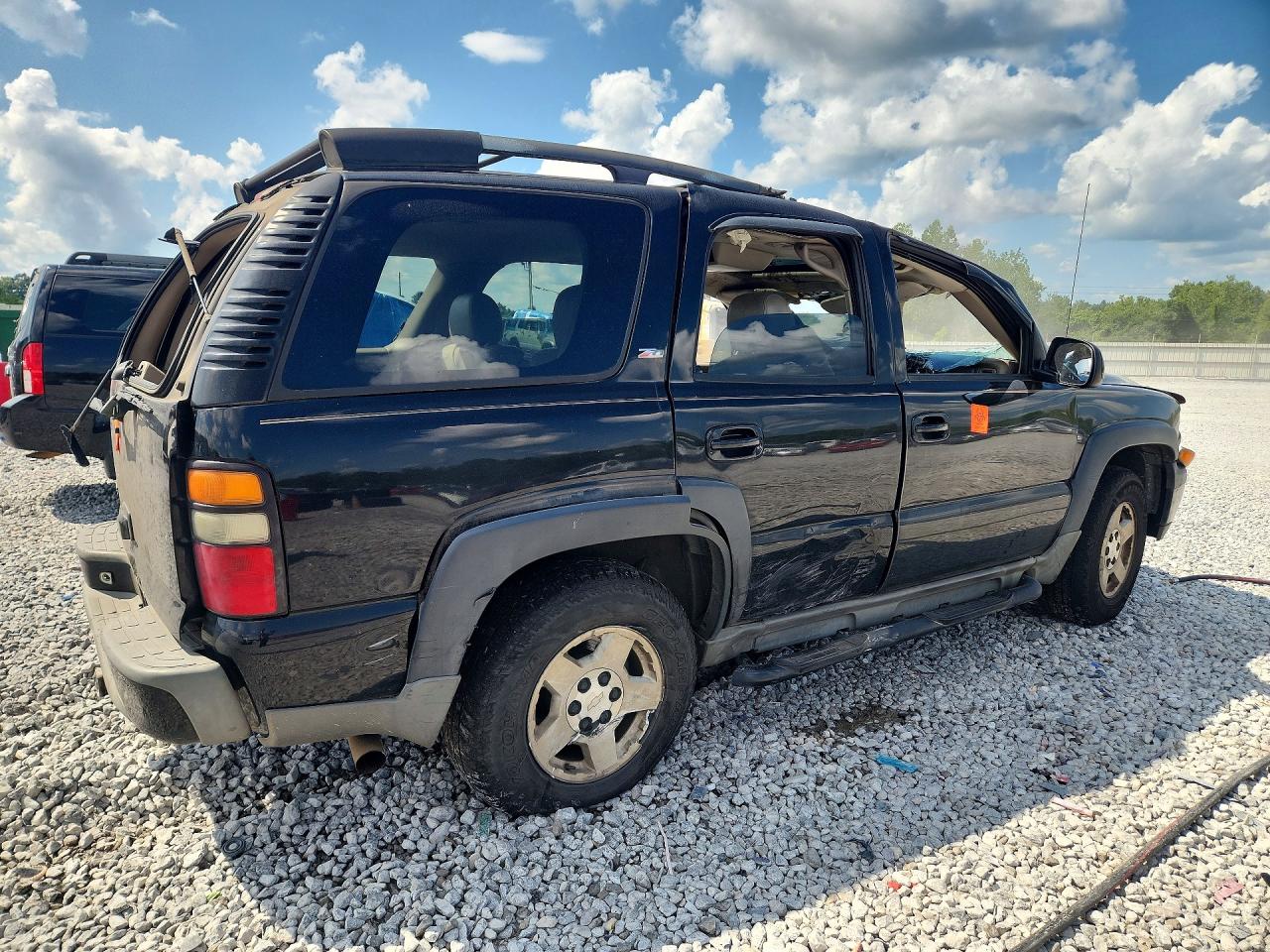 2006 Chevrolet Tahoe C1500 Черный vin: 1GNEC13Z36R135031