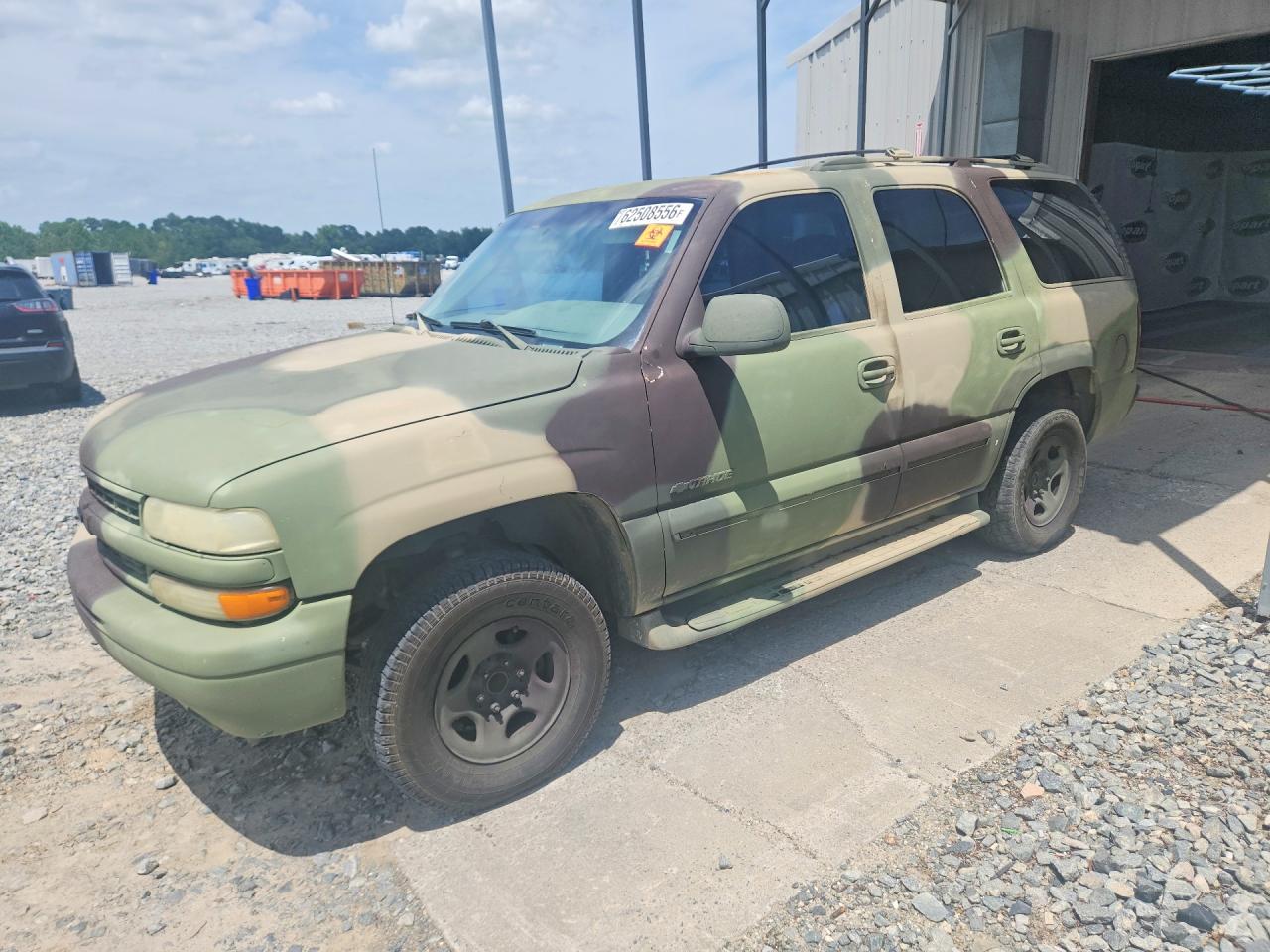 2002 Chevrolet Tahoe C1500 Two Tone vin: 1GNEC13Z42J275243
