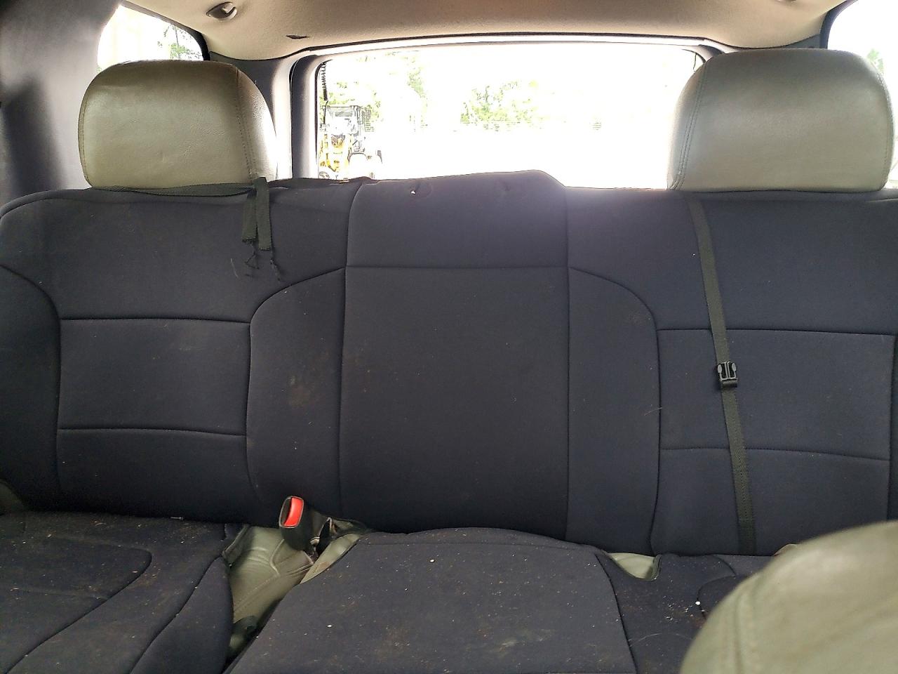 2002 Chevrolet Tahoe C1500 Black vin: 1GNEC13Z42R289127