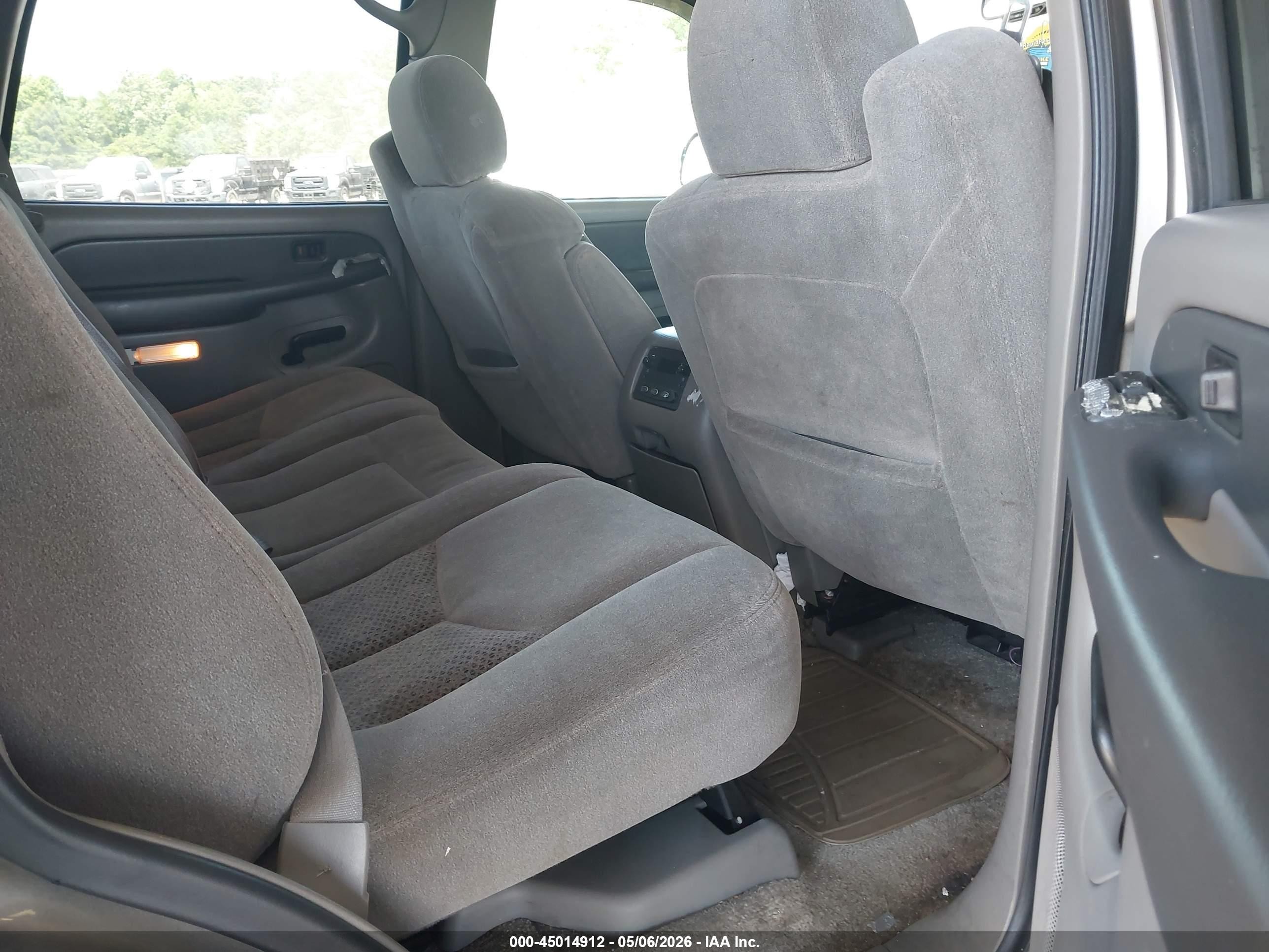 2003 Chevrolet Tahoe Ls Gold vin: 1GNEC13Z43J309781