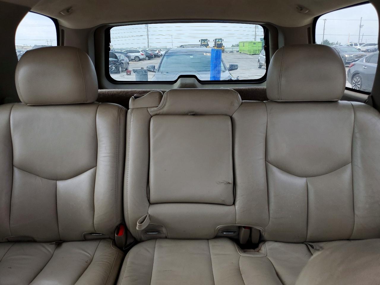 2003 Chevrolet Tahoe C1500 Tan vin: 1GNEC13Z43R187361