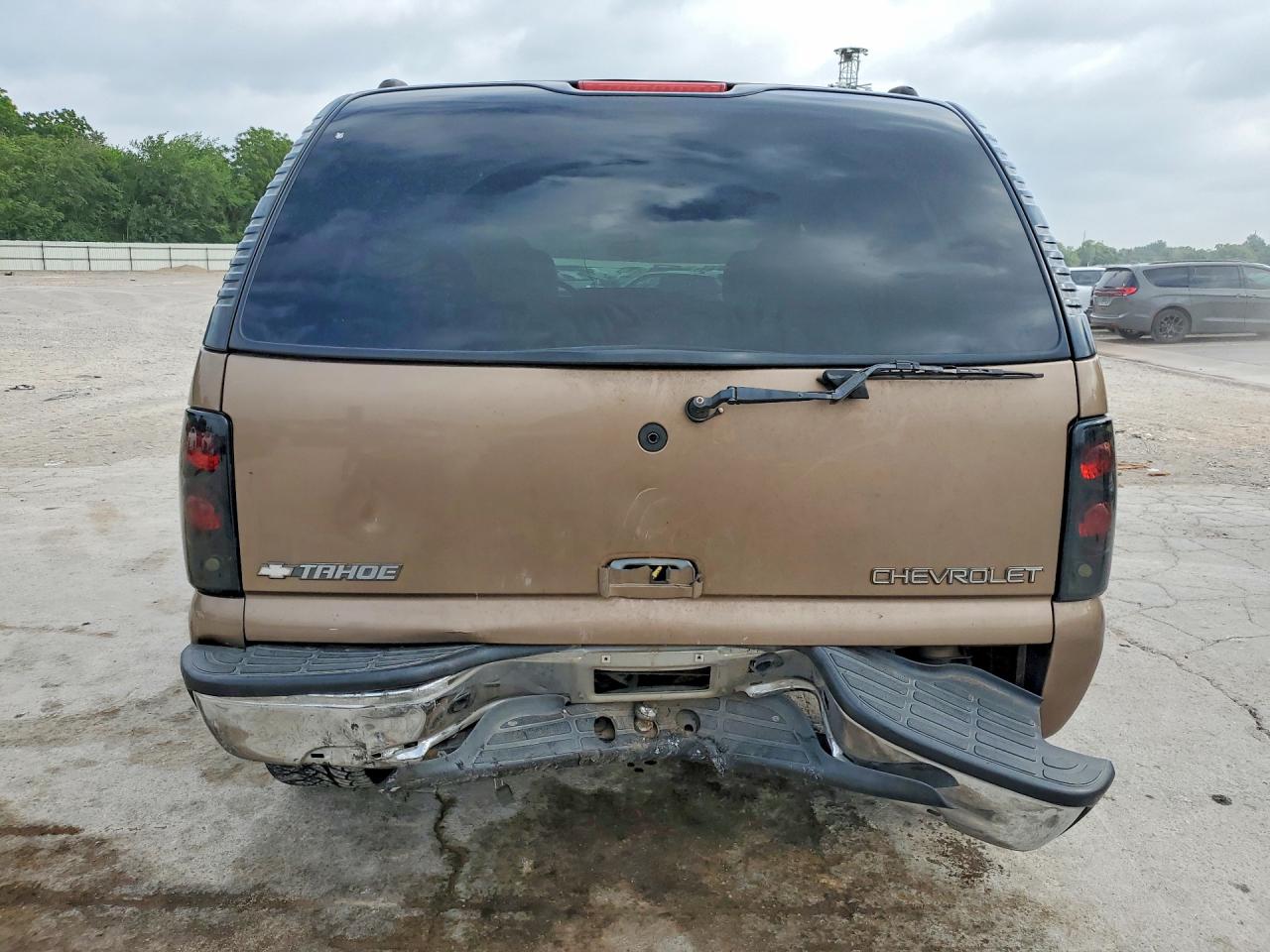 2003 Chevrolet Tahoe C1500 Tan vin: 1GNEC13Z43R187361