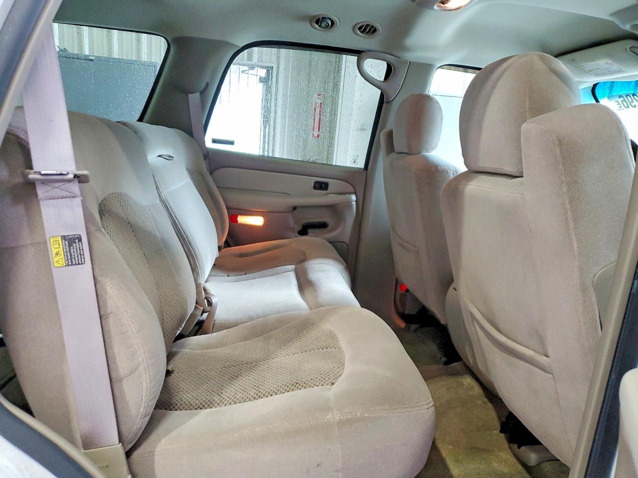 2002 Chevrolet Tahoe White vin: 1GNEC13Z52R166713