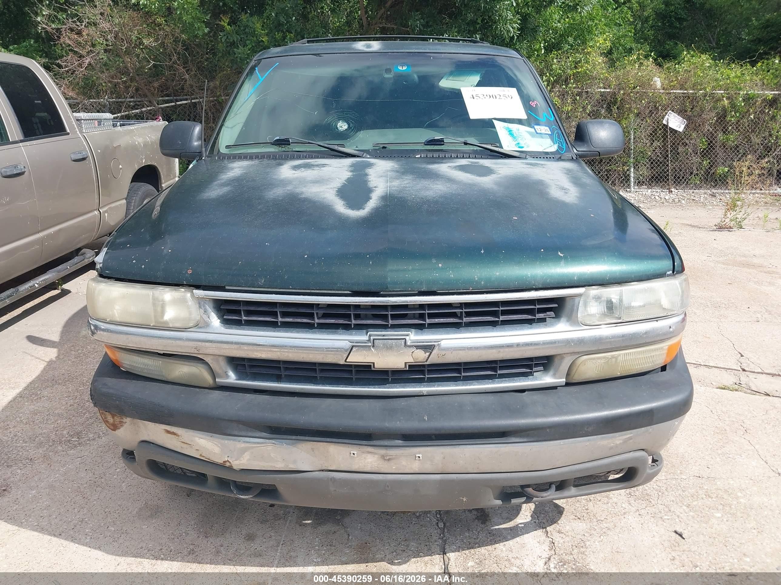 2002 Chevrolet Tahoe Ls Green vin: 1GNEC13Z52R168297